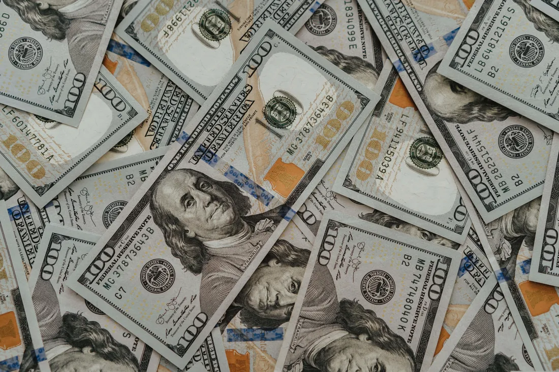100 Dollar Bill