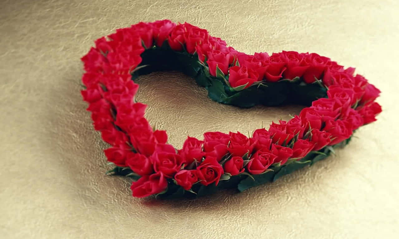 1280x768 rose, heart-shaped, vibrant red roses, HD Desktop Wallpaper