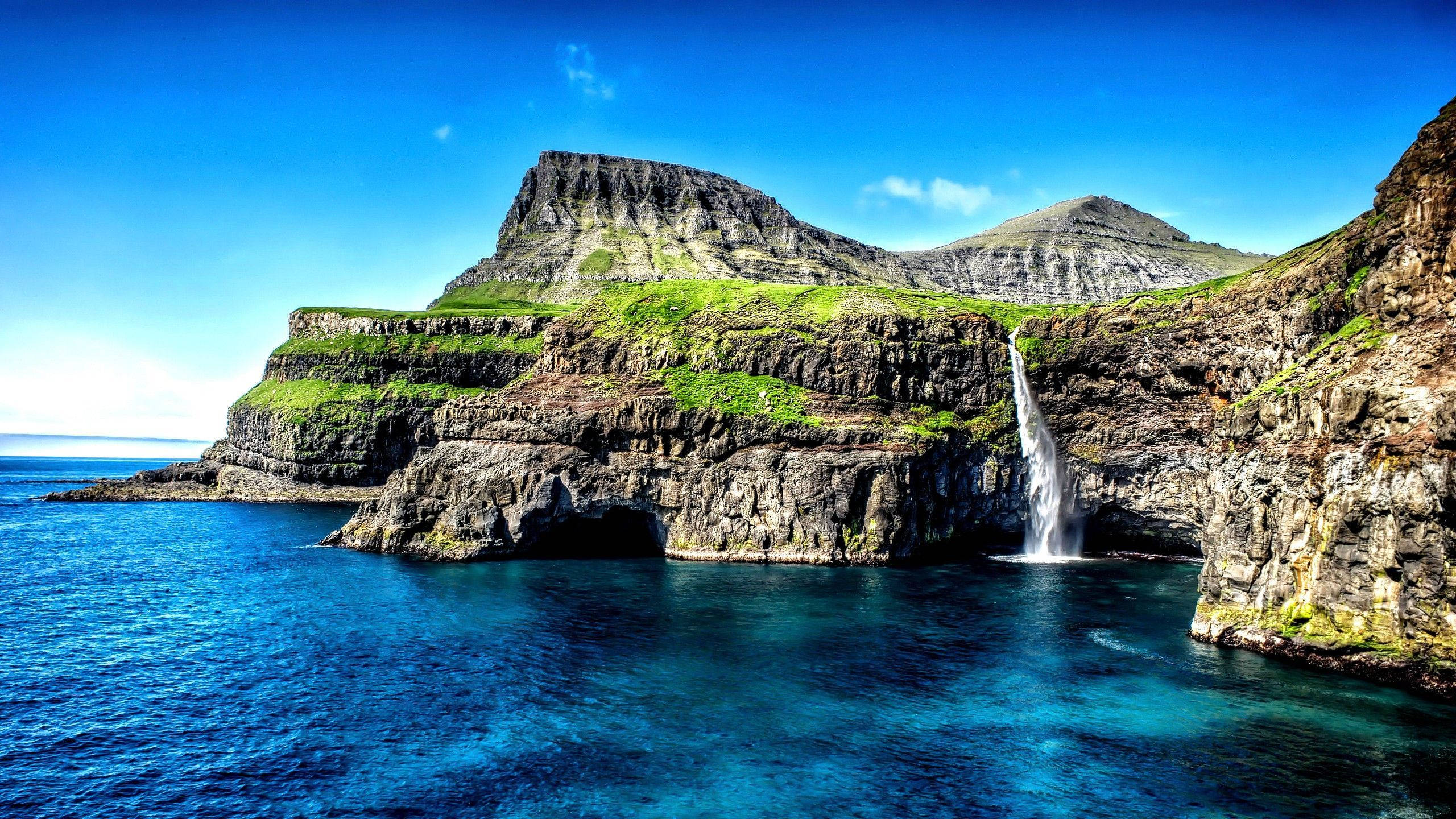 12k, rock mountains, sea, 2K Desktop Wallpaper