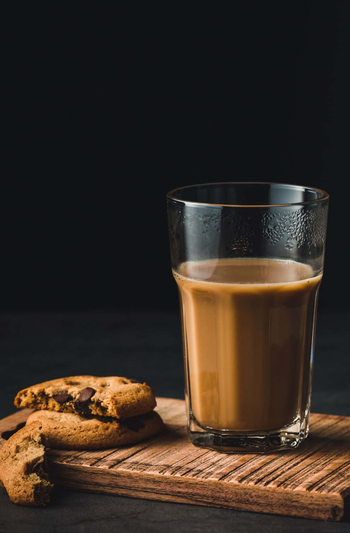 glass of creamy coffee, chocolate chip cookies, rustic wooden board, Full HD Phone Wallpaper