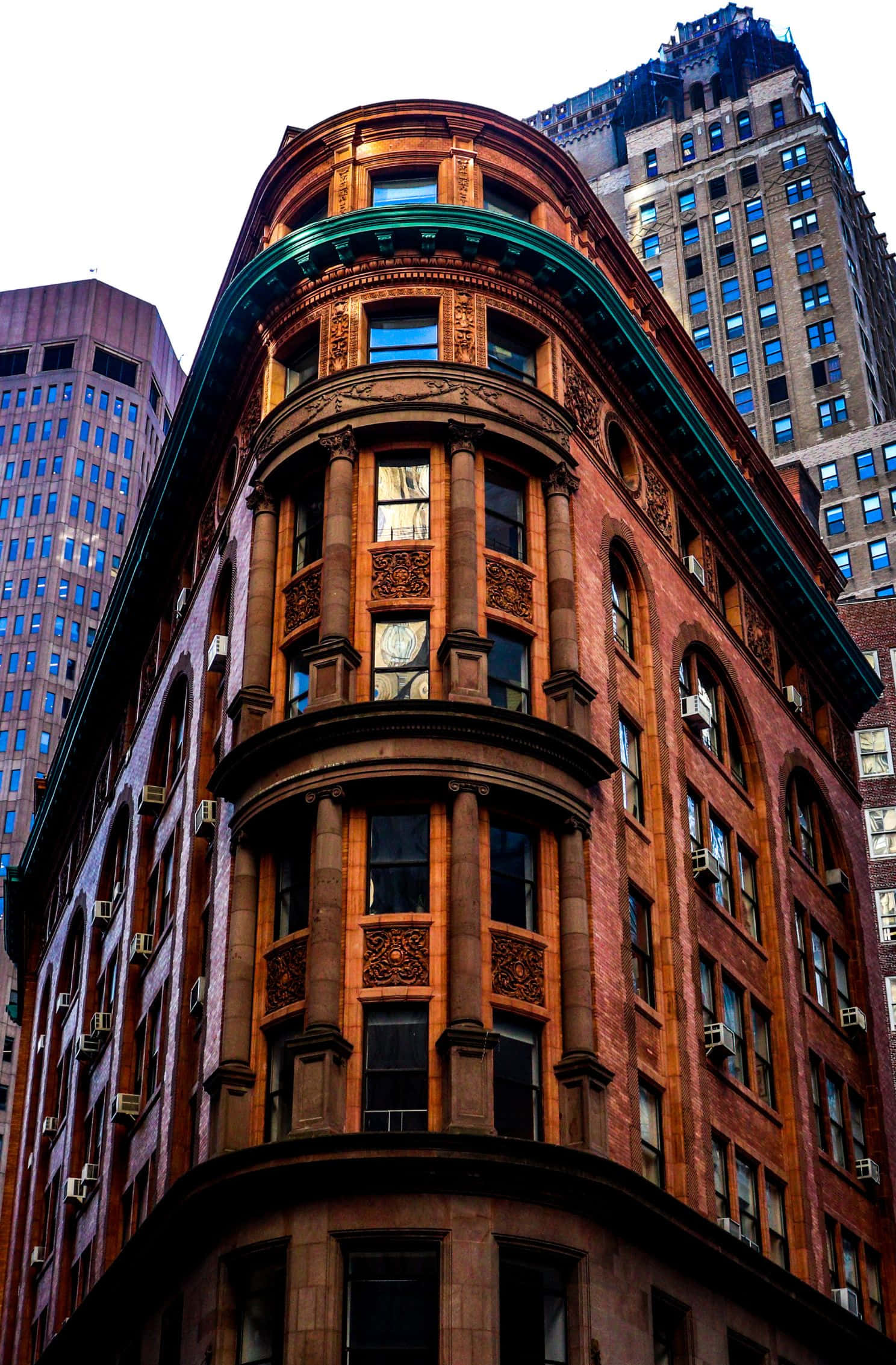 brownstone building, intricate carvings, green trim, Full HD Phone Wallpaper