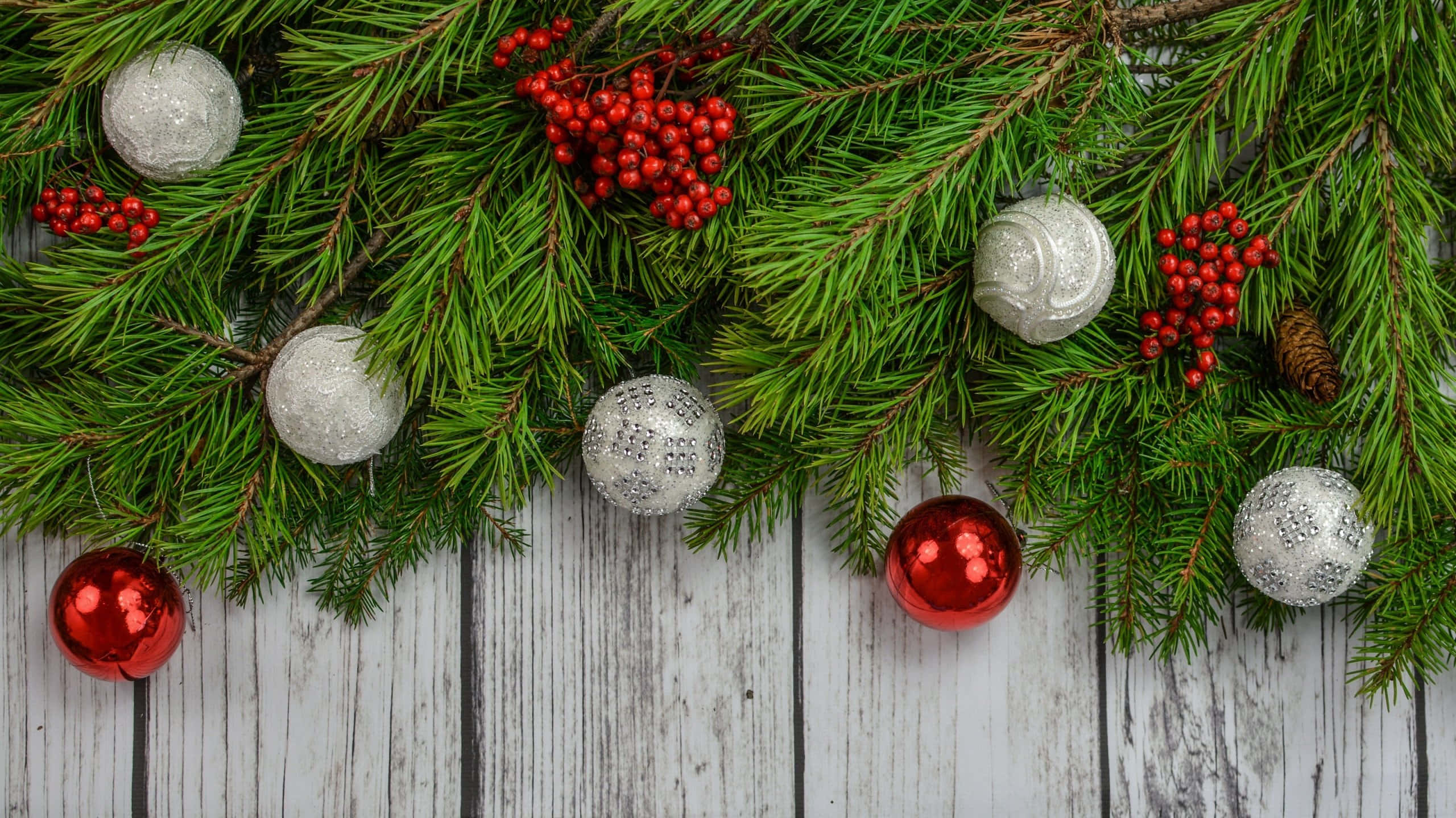 1920x1080 HD Christmas, vibrant red berries, shiny silver red ornaments, 2K Desktop Wallpaper
