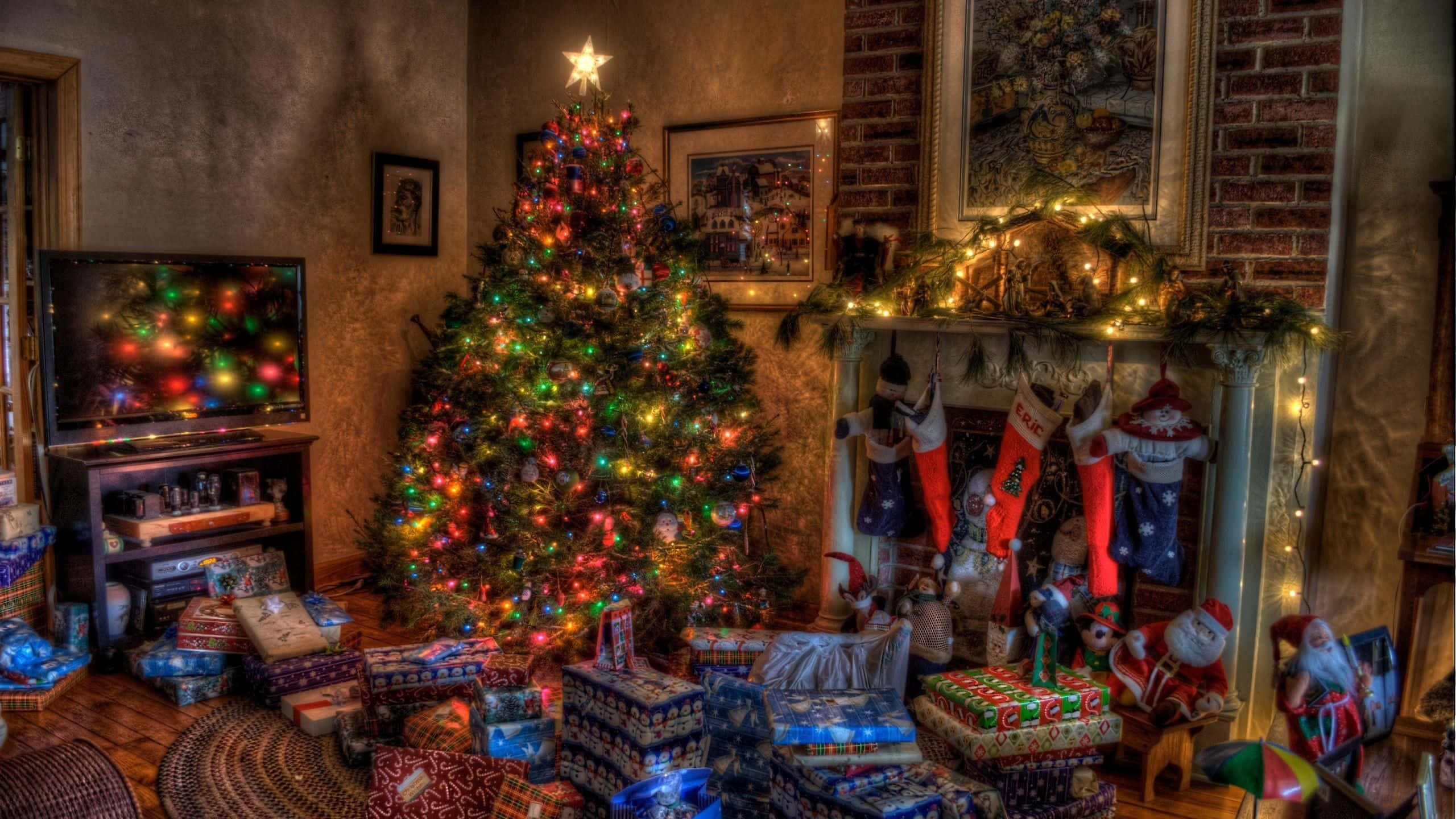 1920x1080 HD Christmas, living room, glowing Christmas tree, 2K Desktop Wallpaper