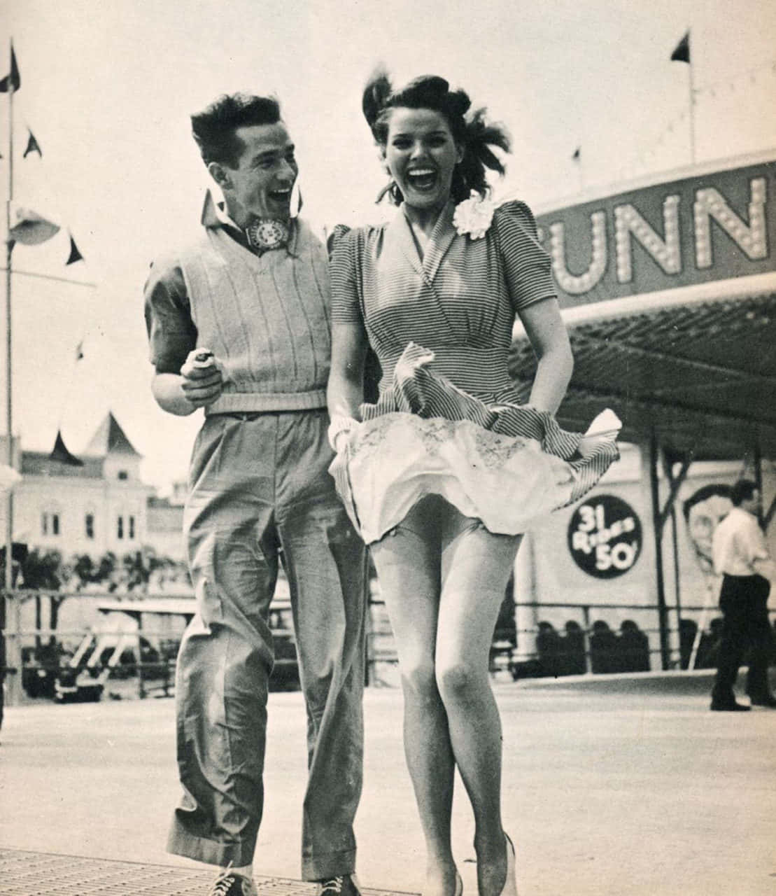 1940s, joyful couple, vintage striped outfits, HD Phone Wallpaper