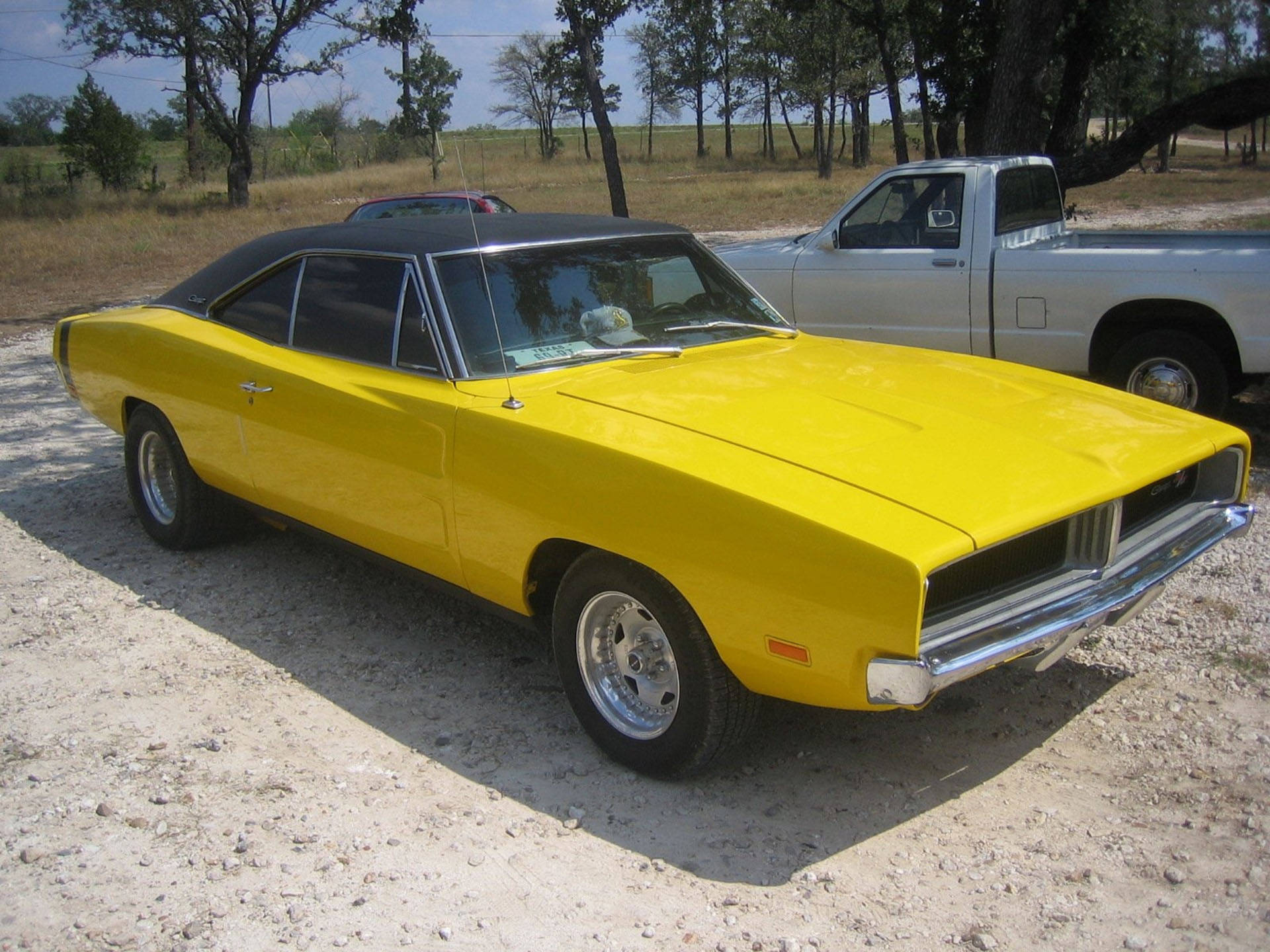 1969 Dodge Charger, bright yellow, black vinyl top, Full HD Desktop Wallpaper