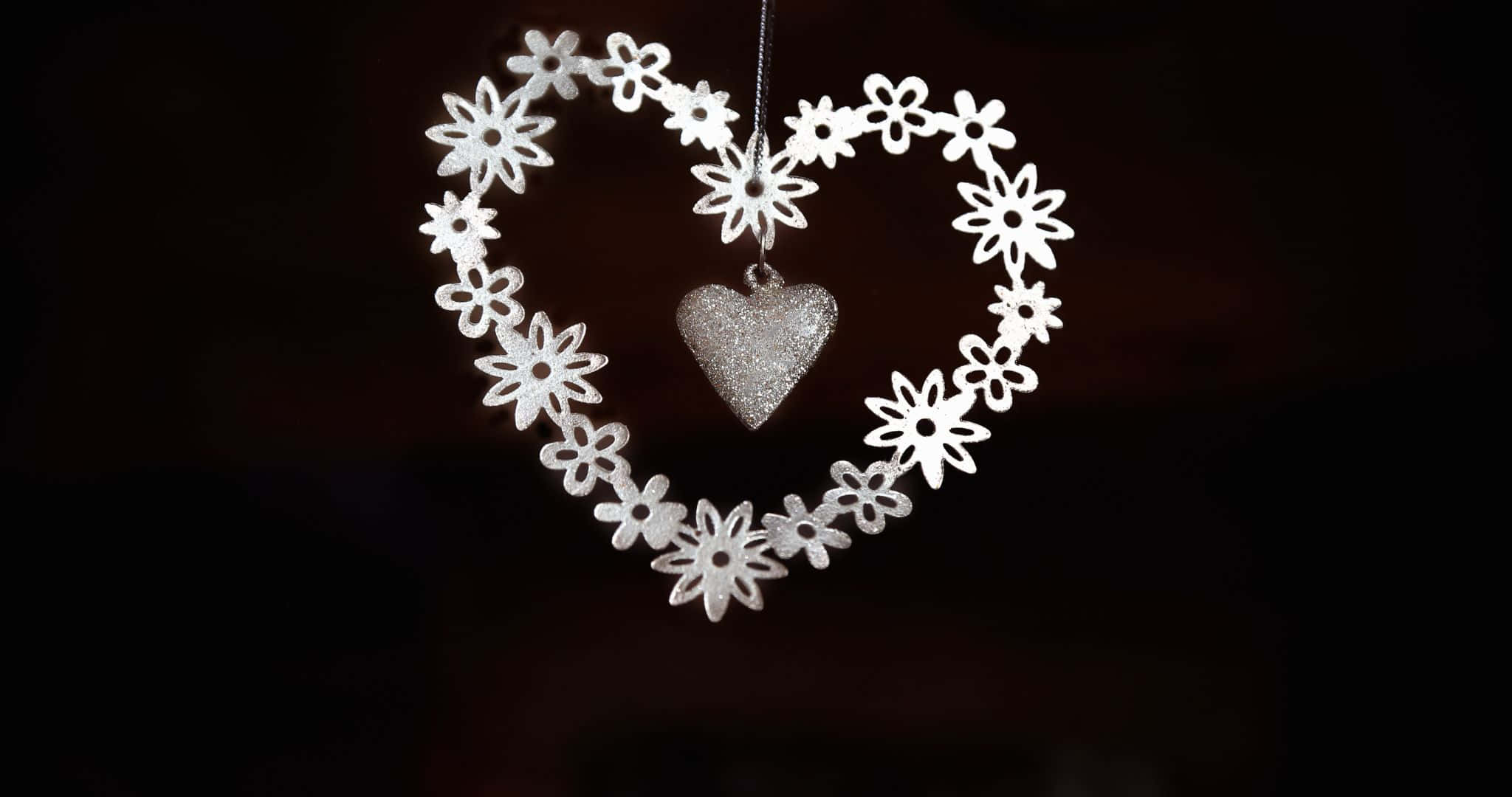 2048x1080, silver heart-shaped ornament, daisy cutouts, Full HD Desktop Wallpaper