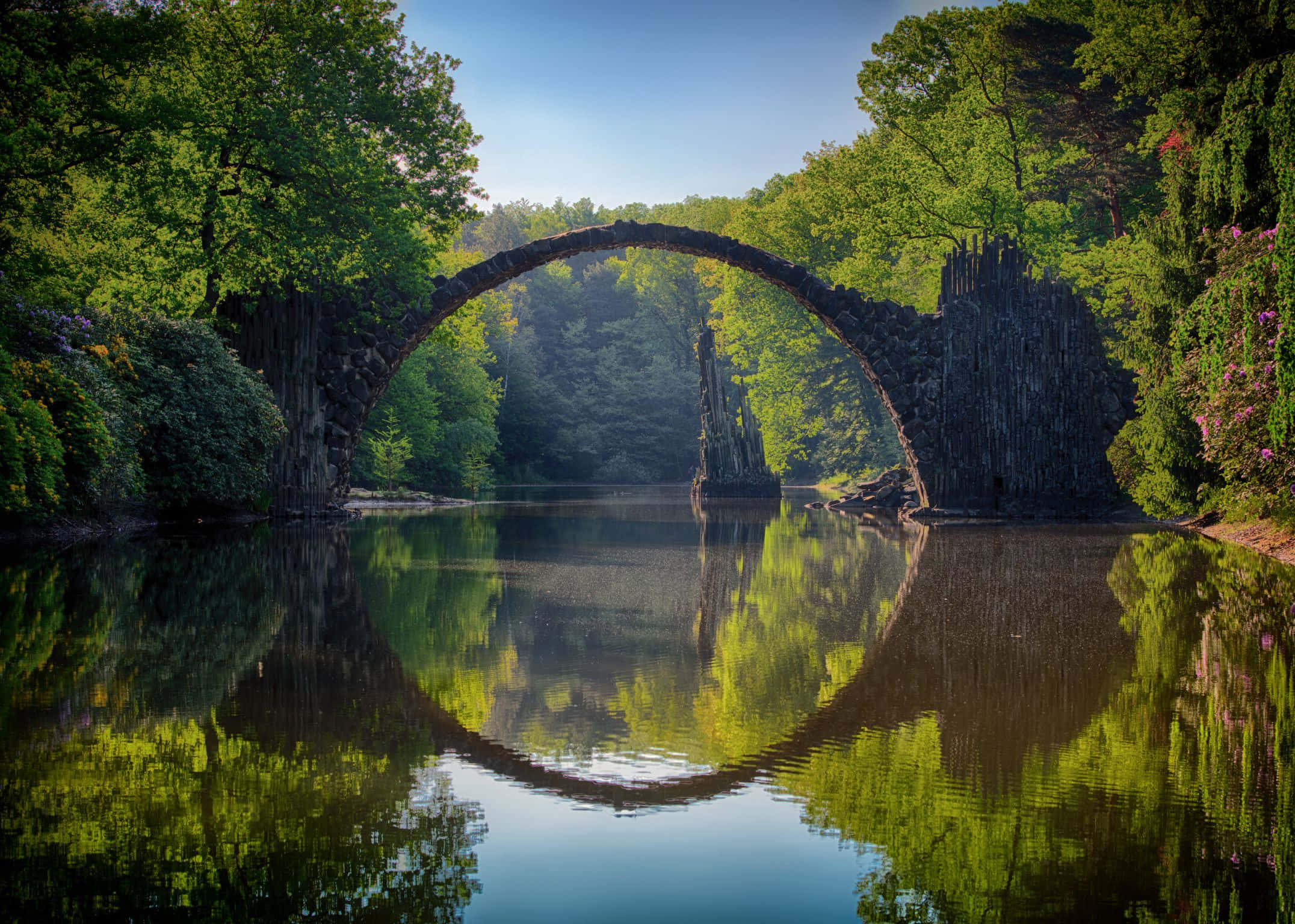2152x1536, stone arch bridge, calm river, Full HD Desktop Wallpaper