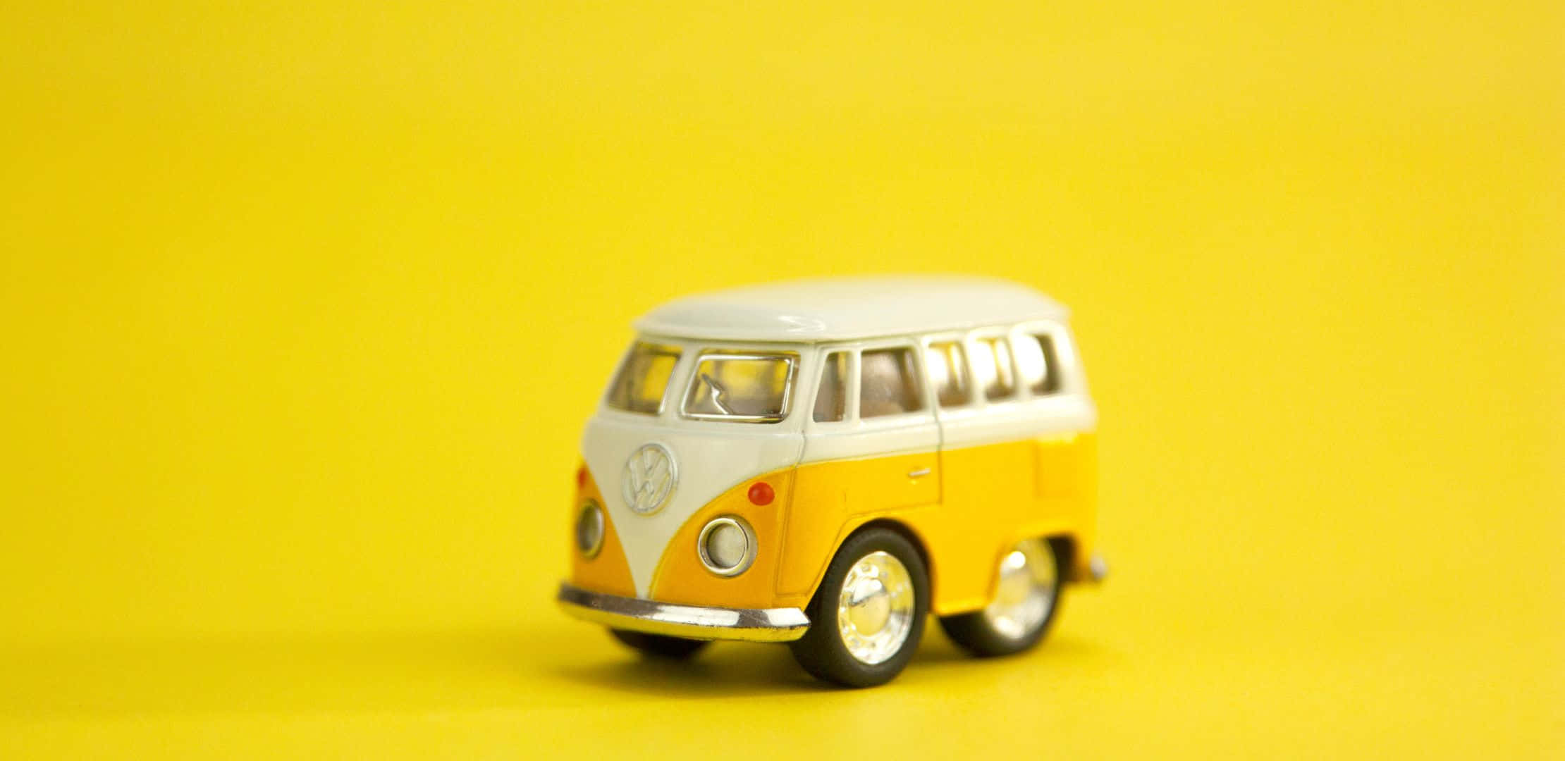 2220x1080, vintage Volkswagen van, yellow, Full HD Desktop Wallpaper