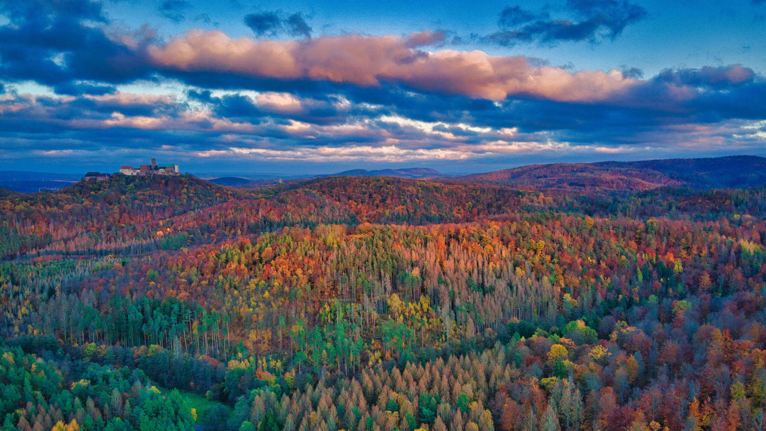 2560 x 1440, autumn, castle, 2K Desktop Wallpaper