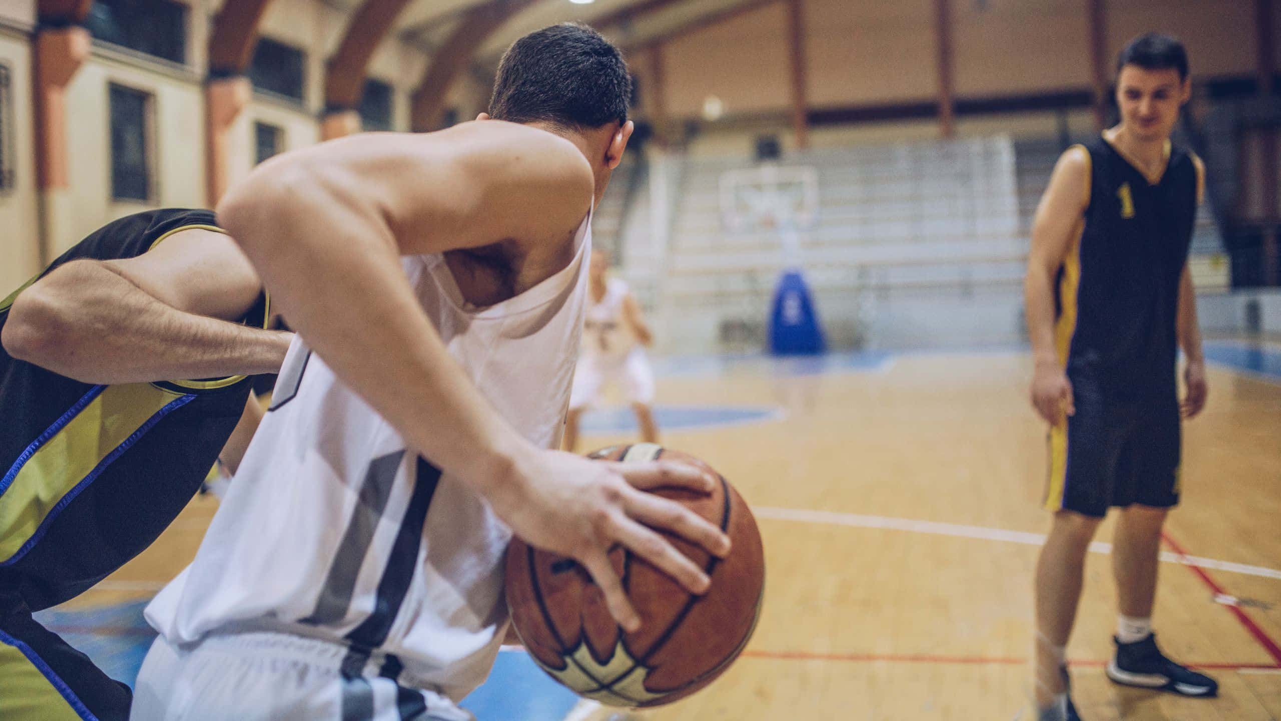 2560x1440, basketball, indoor gym, 2K Desktop Wallpaper
