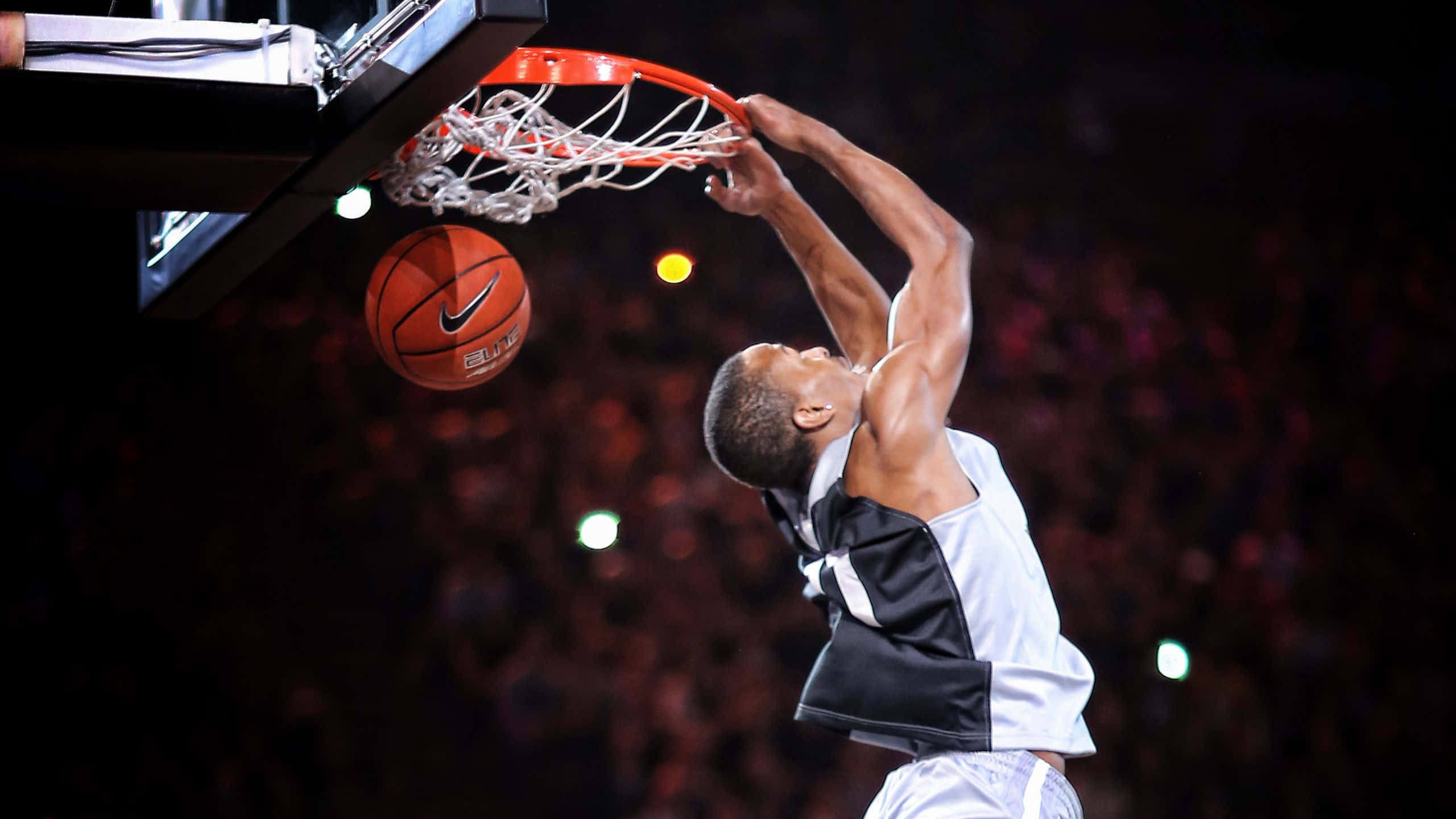 basketball player, mid-air dunk, hoop, 2K Desktop Wallpaper