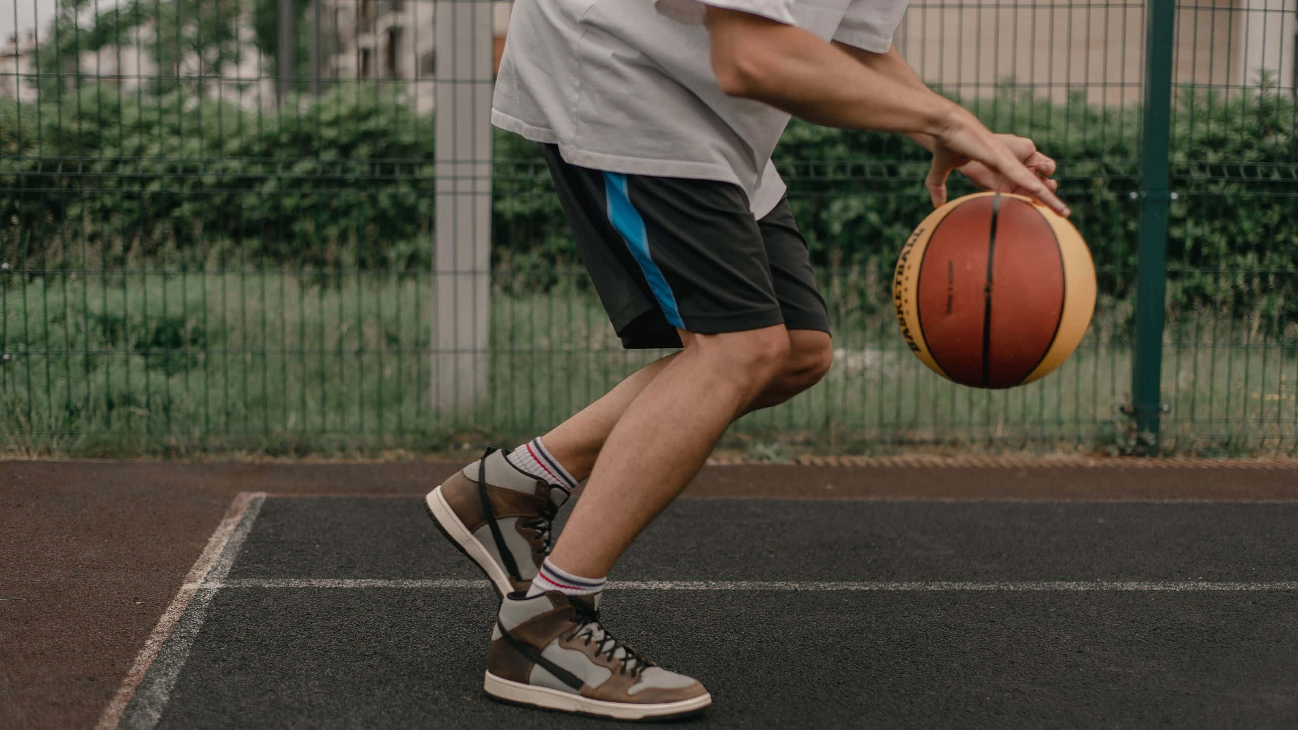 2560x1440, basketball, dribble, 2K Desktop Wallpaper