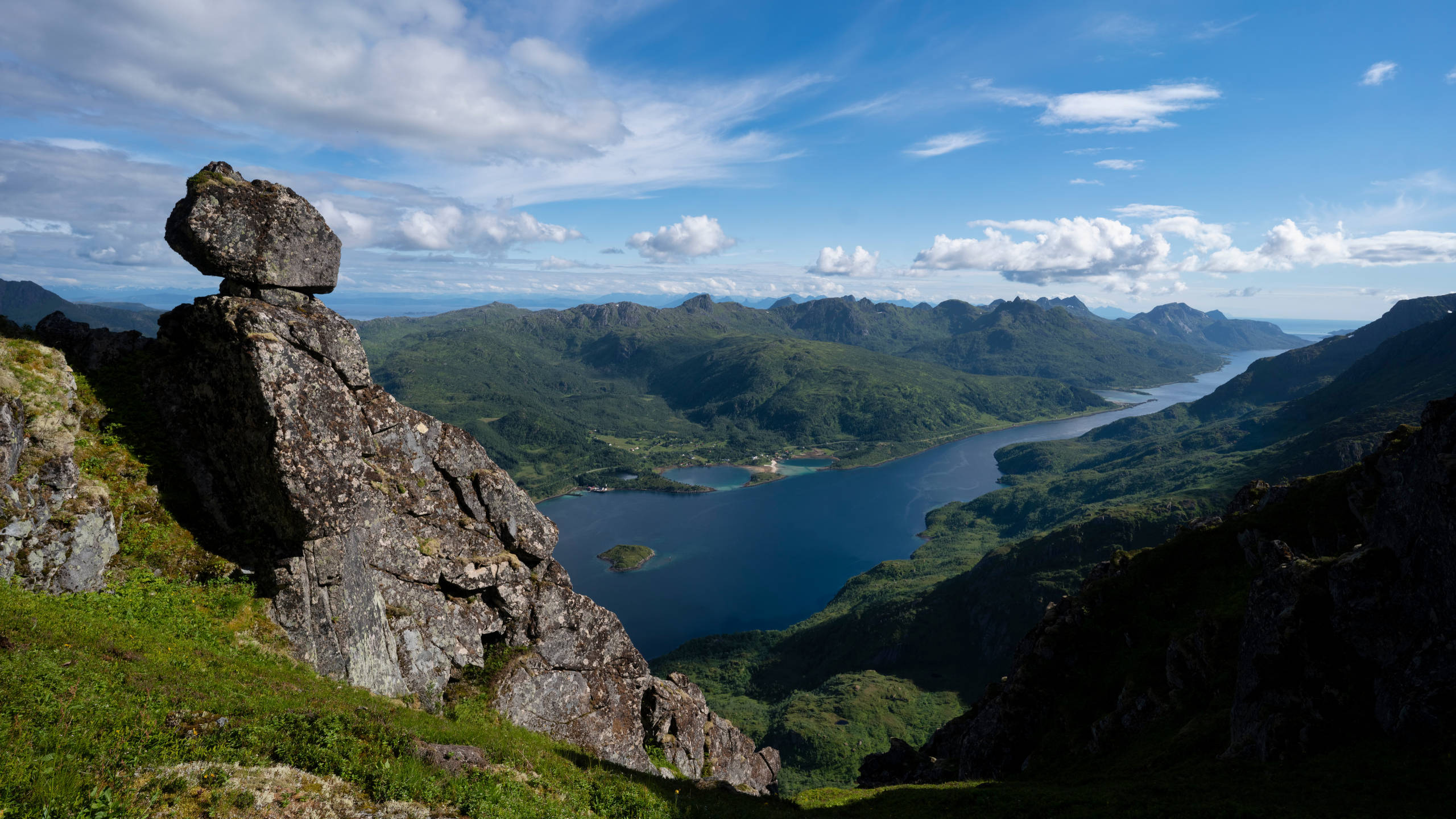 2560x1440 nature, fjord in norway, balanced rock, 2K Desktop Wallpaper