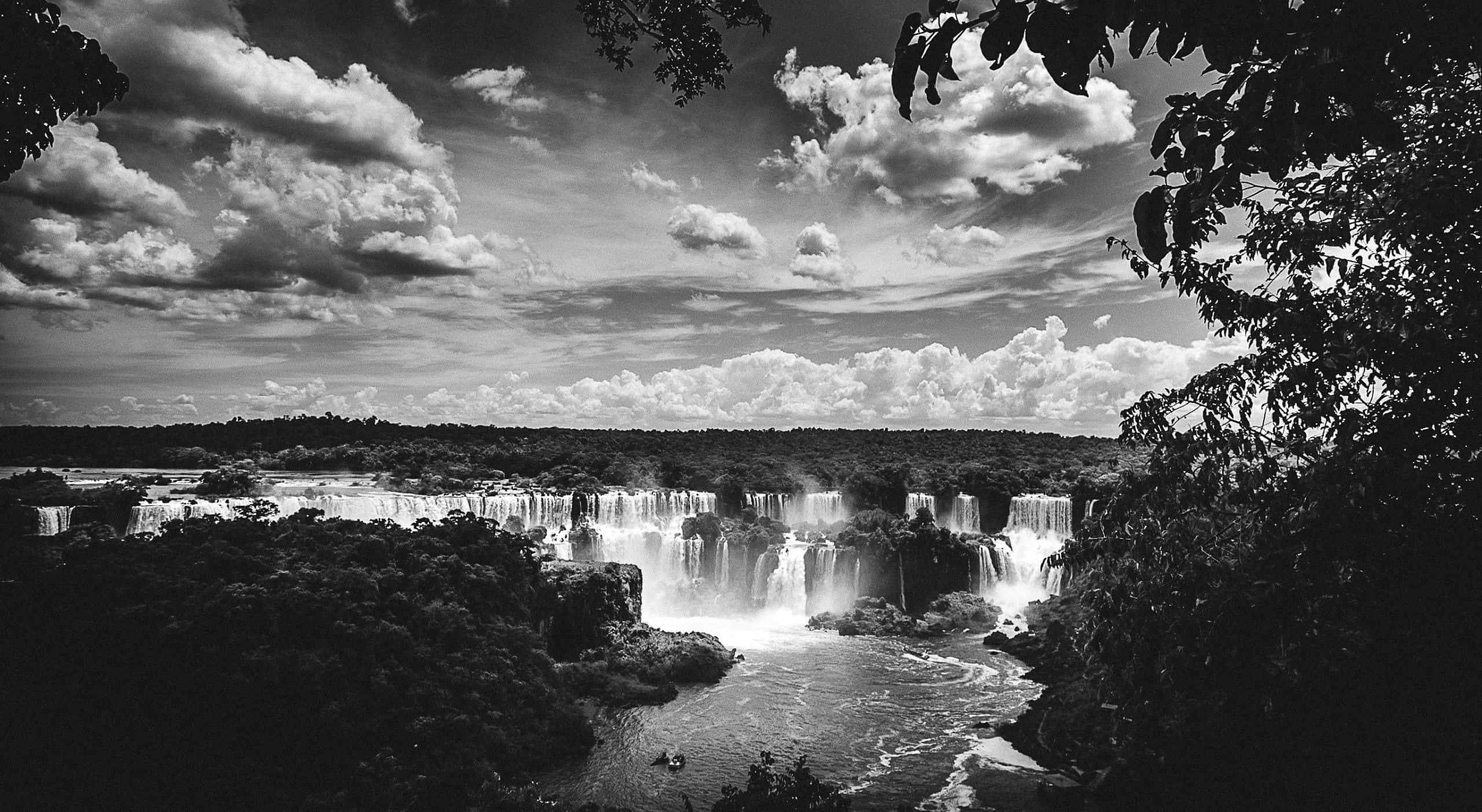 black and white landscape, 2560 x 1403 wallpaper, wide waterfall, 2K Desktop Wallpaper