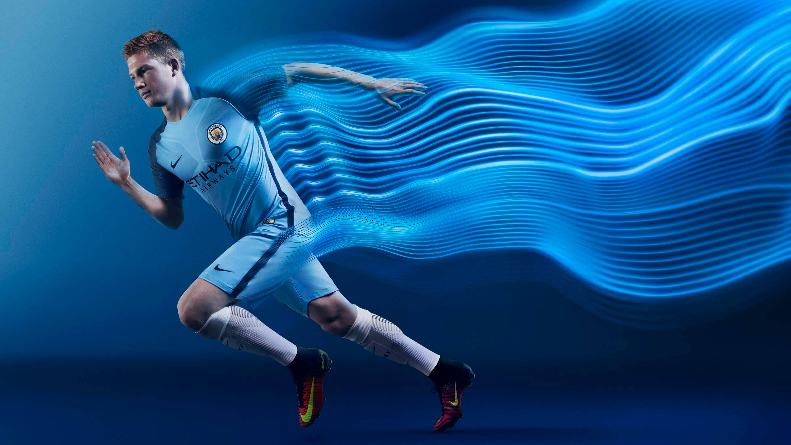 2560x1440, soccer player, light blue kit, 2K Desktop Wallpaper