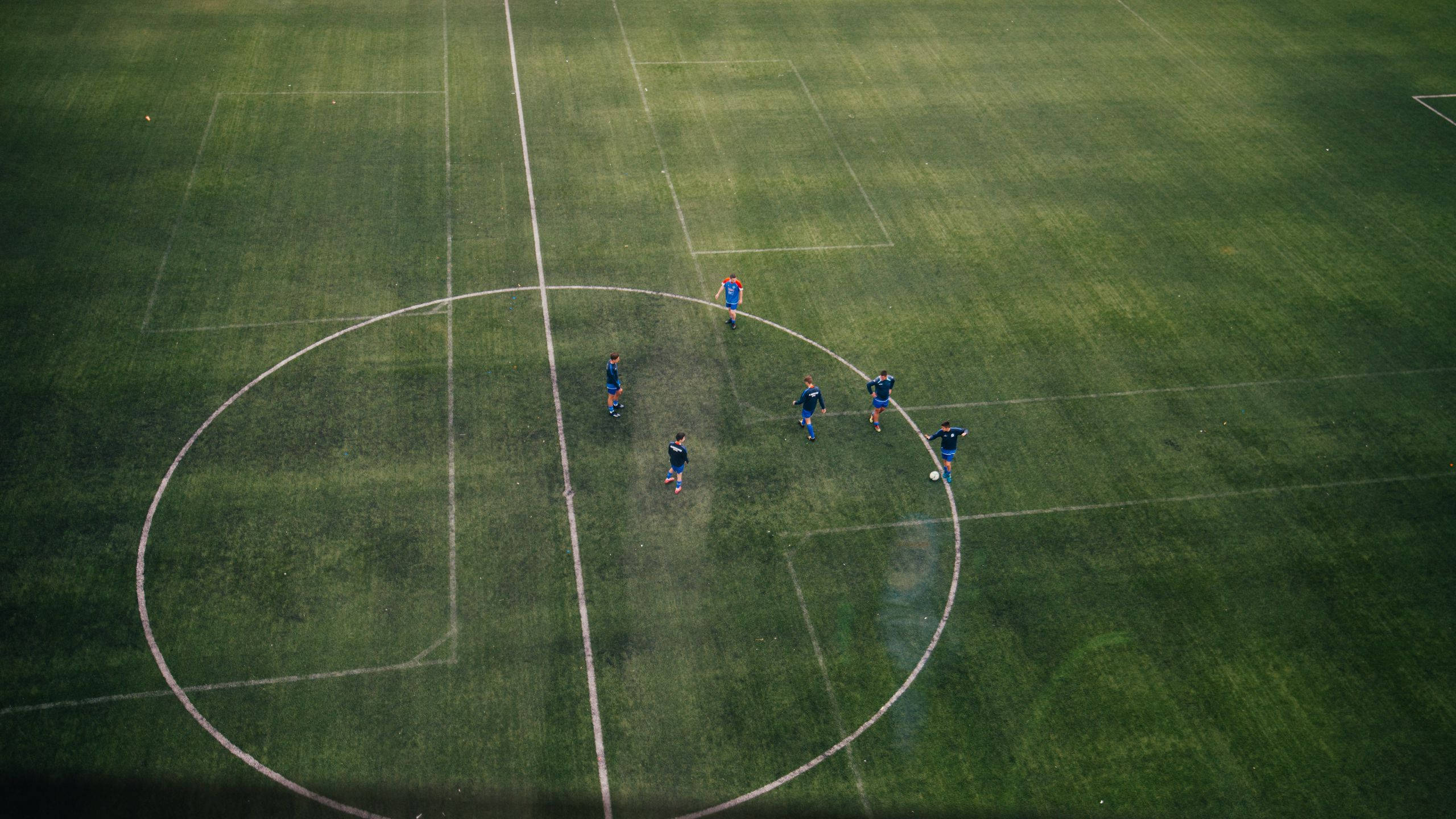 2560x1440, soccer, men playing, 2K Desktop Wallpaper