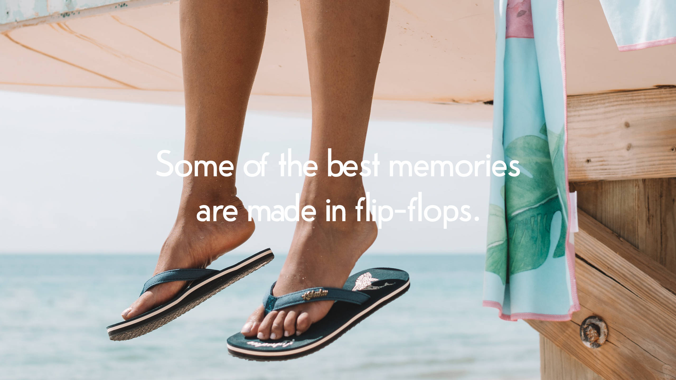 2560x1440 Summer, blue flip-flops, ocean water, 2K Desktop Wallpaper