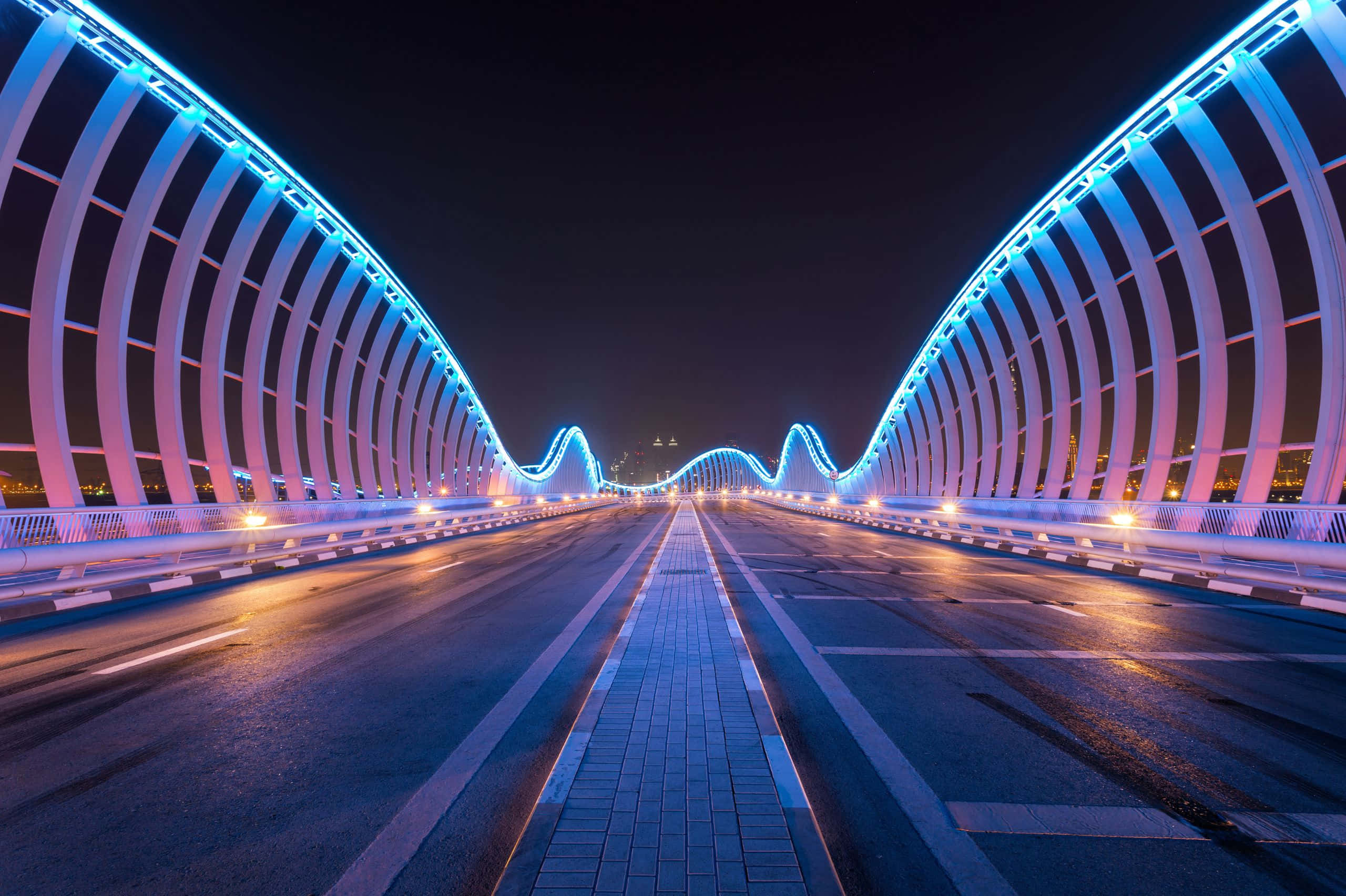 2560x1704, futuristic bridge, night, 2K Desktop Wallpaper