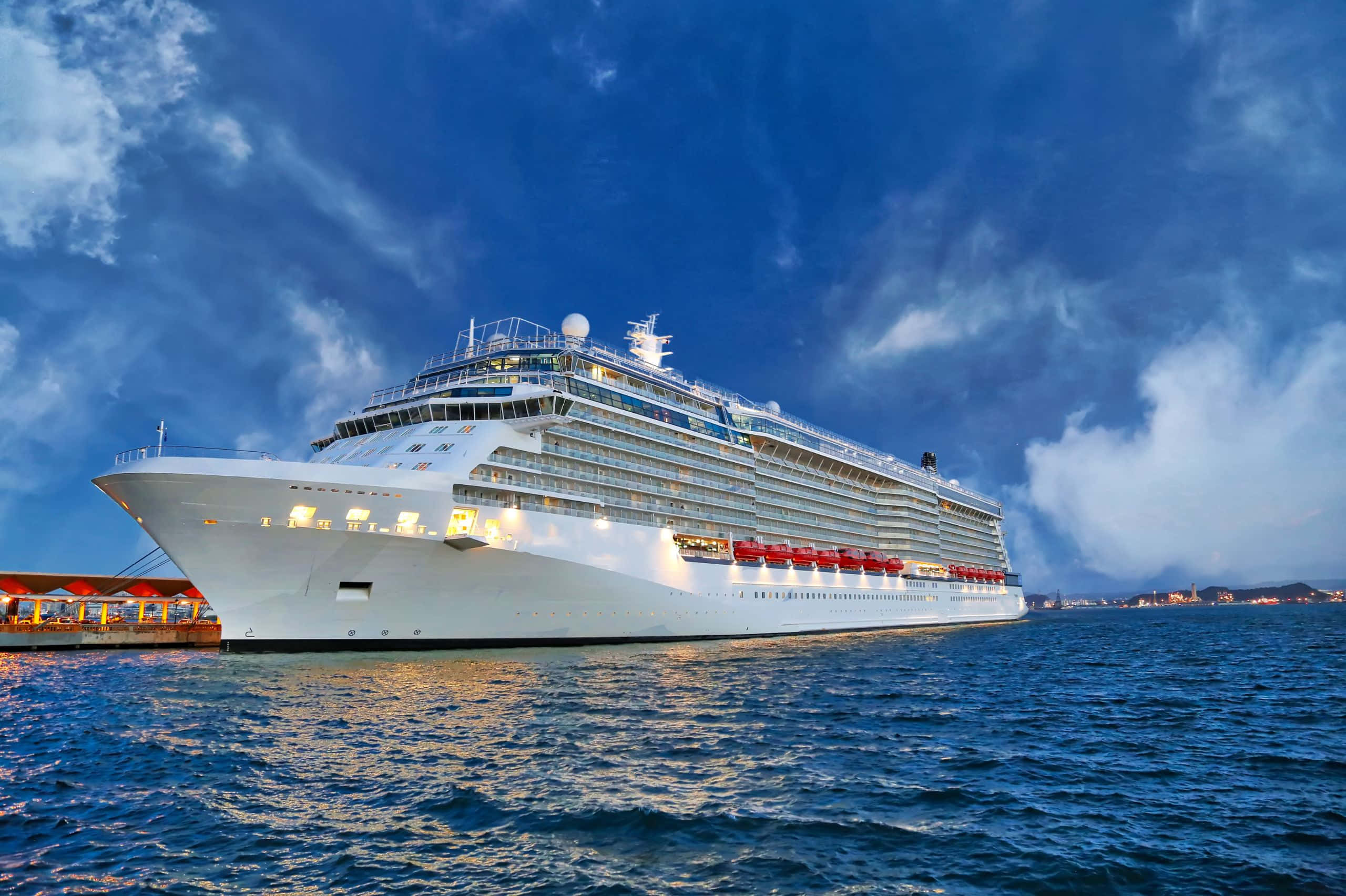 2560x1704, white cruise ship, warm lights, 2K Desktop Wallpaper