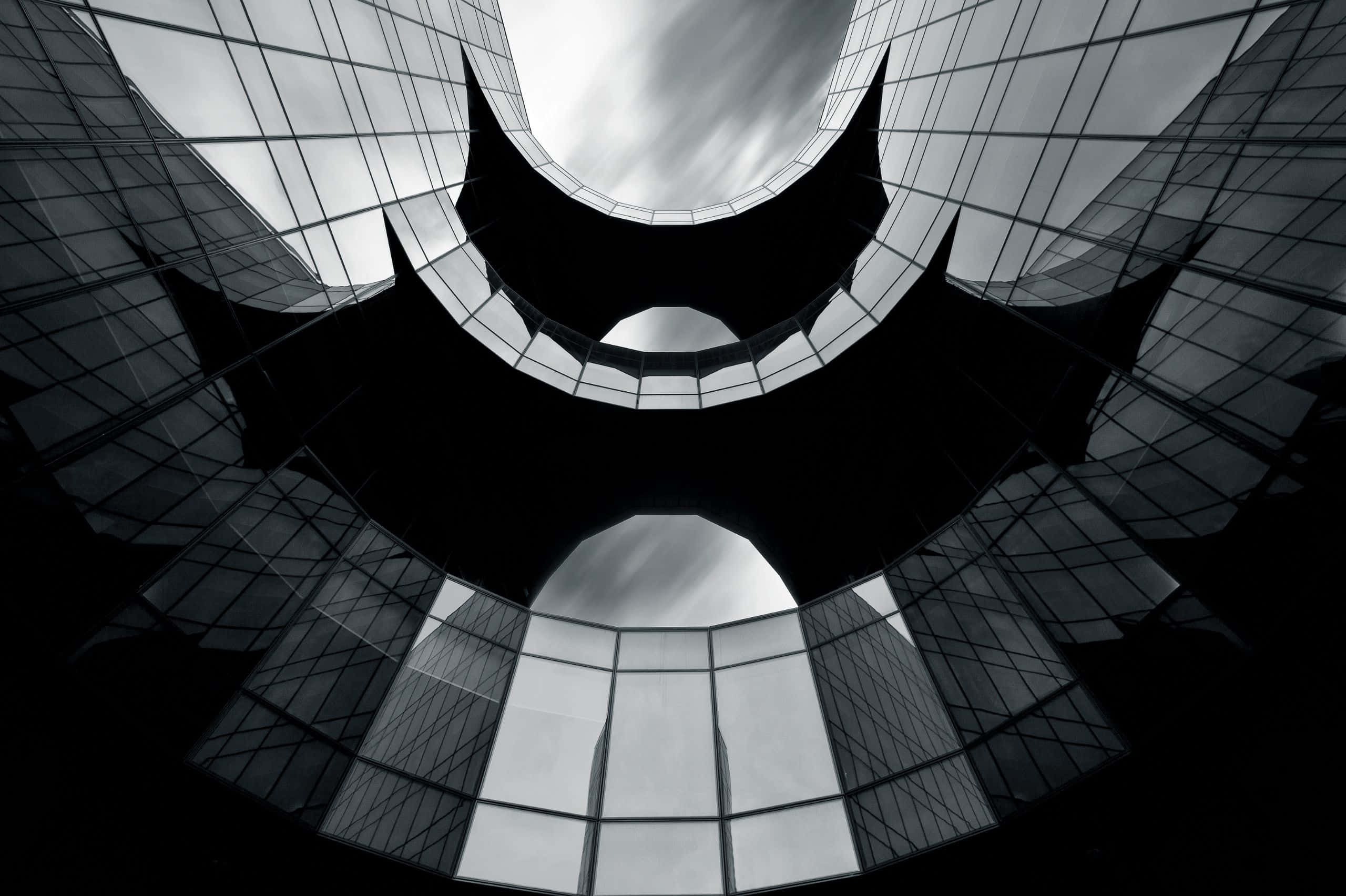 2560x1704, black and white, low-angle shot, 2K Desktop Wallpaper
