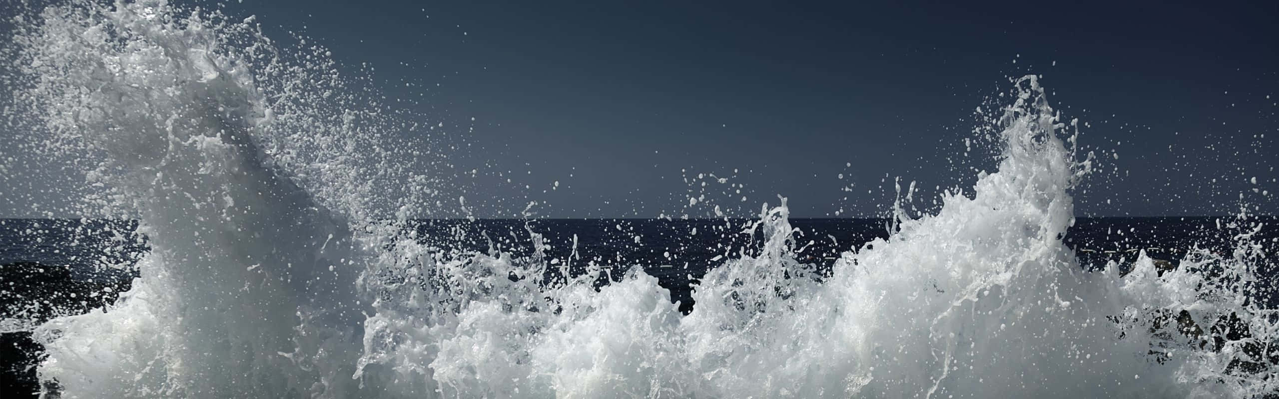 2560x800, ocean waves, frothy white spray, 2K Desktop Wallpaper