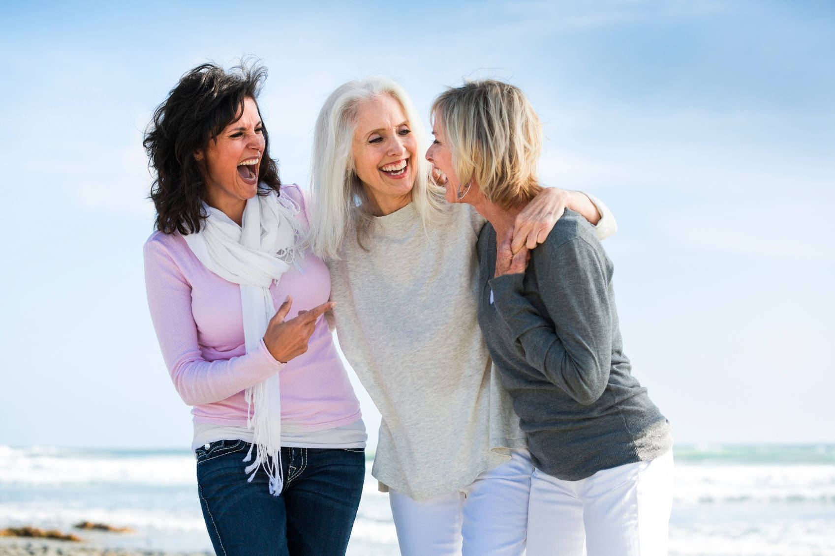 3 Mom Best Friends, sunny beach, ocean waves, HD Desktop Wallpaper