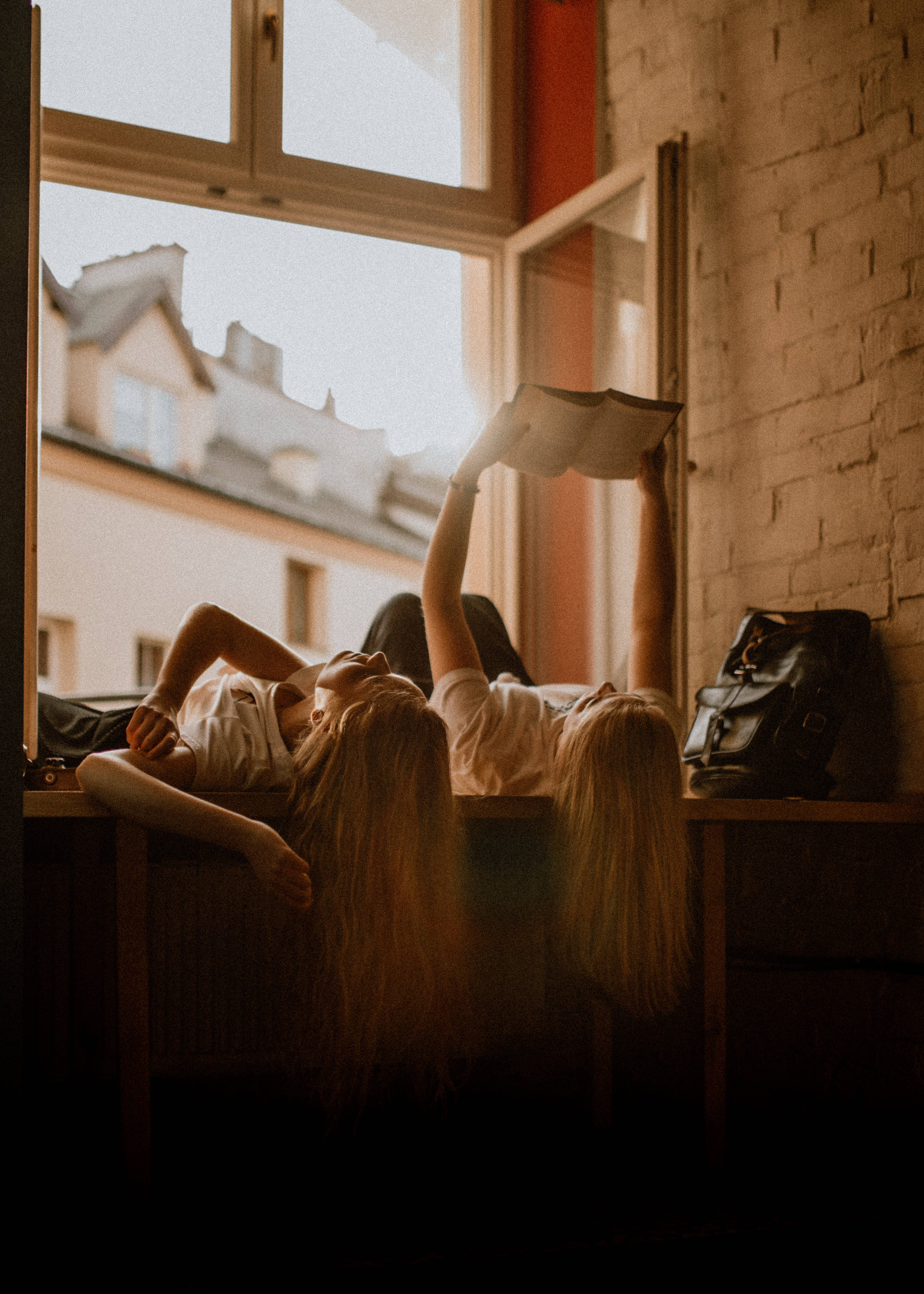 young blonde girls, best friend, windowsill, 5K Phone Wallpaper