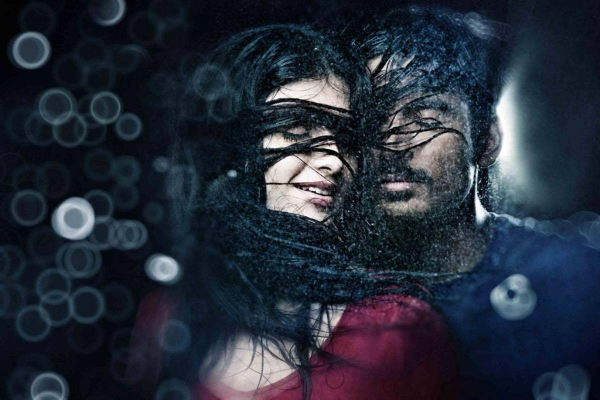 3 Moonu Movie, rain-splattered glass, blurred bokeh lights, SD Desktop Wallpaper