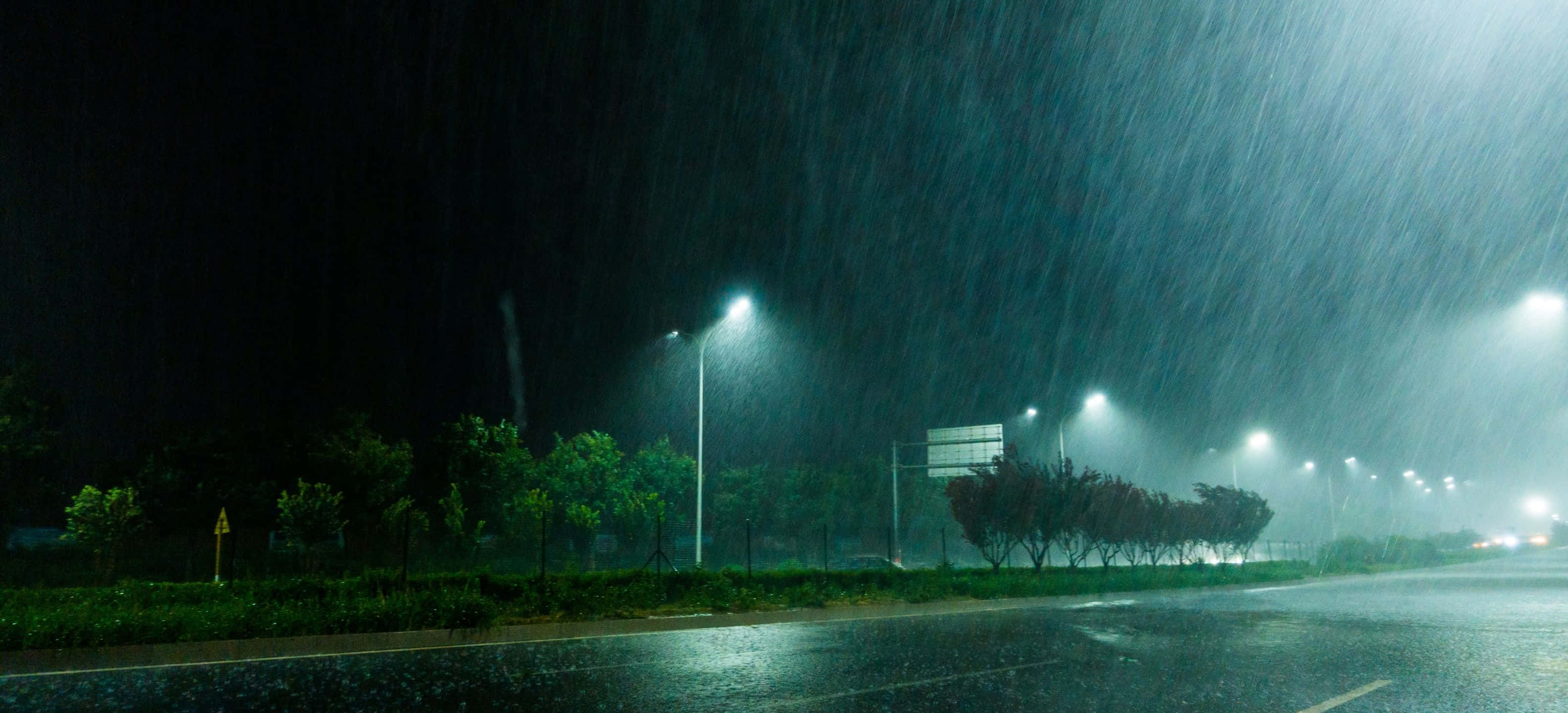 3168x1440, dark urban street, glowing streetlights, 2K Desktop Wallpaper