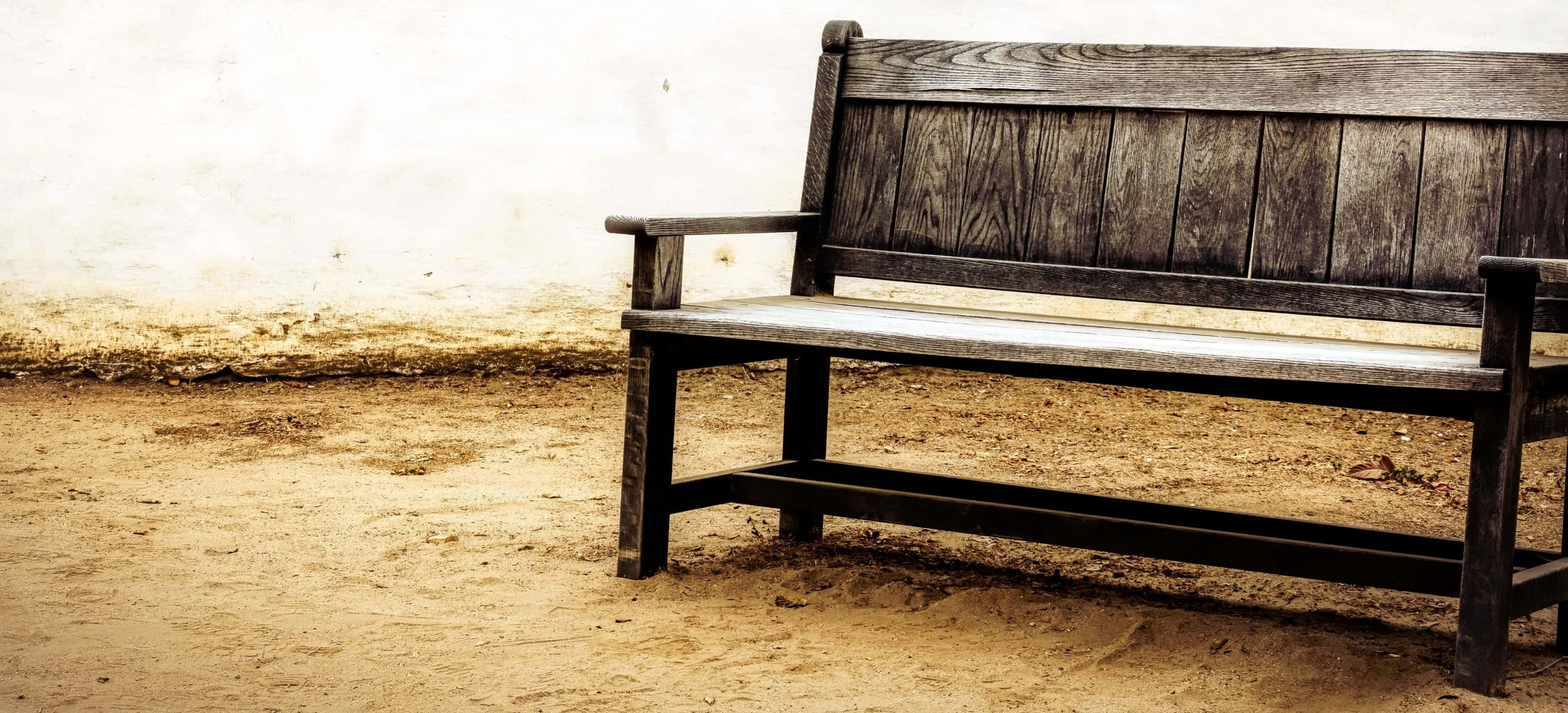 3168x1440, wooden bench, sandy ground, 2K Desktop Wallpaper