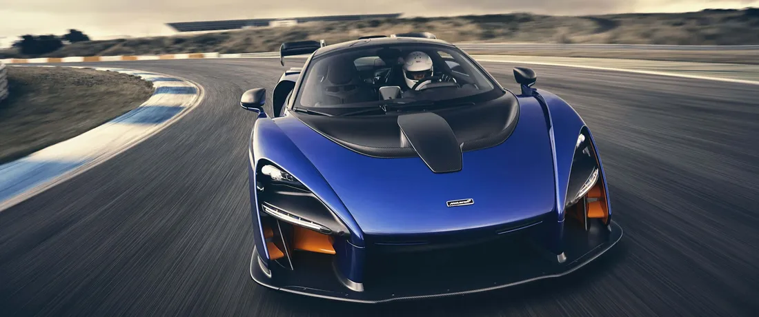 3440x1440 Blue Car