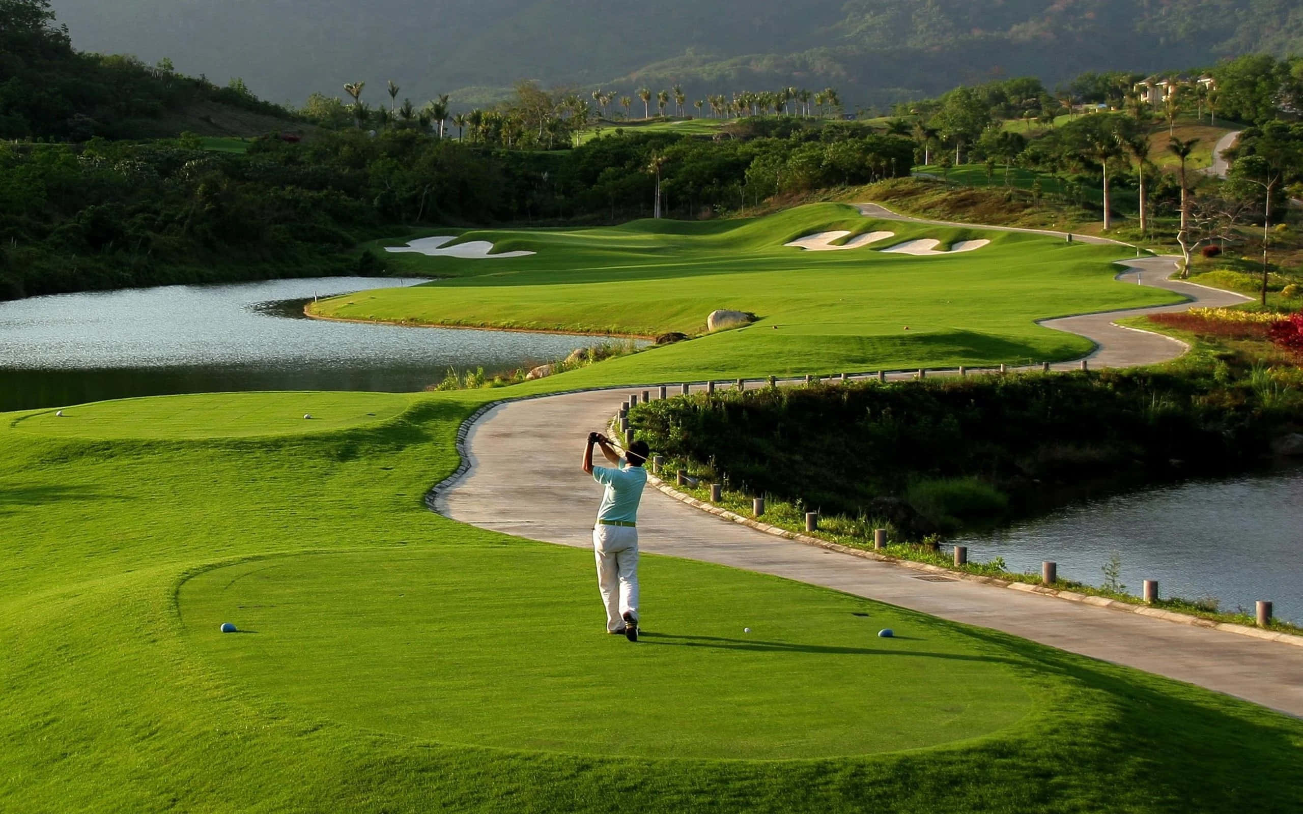 3d Golf Desktop, lush green fairway, winding water hazard, 2K Desktop Wallpaper