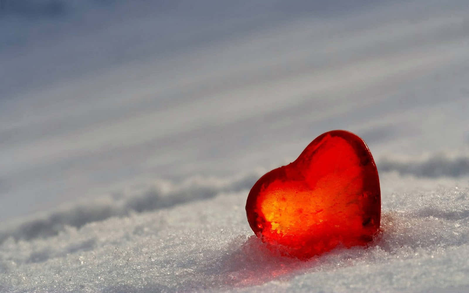 3d heart, glowing red heart-shaped glass object, soft snow, HD Desktop Wallpaper