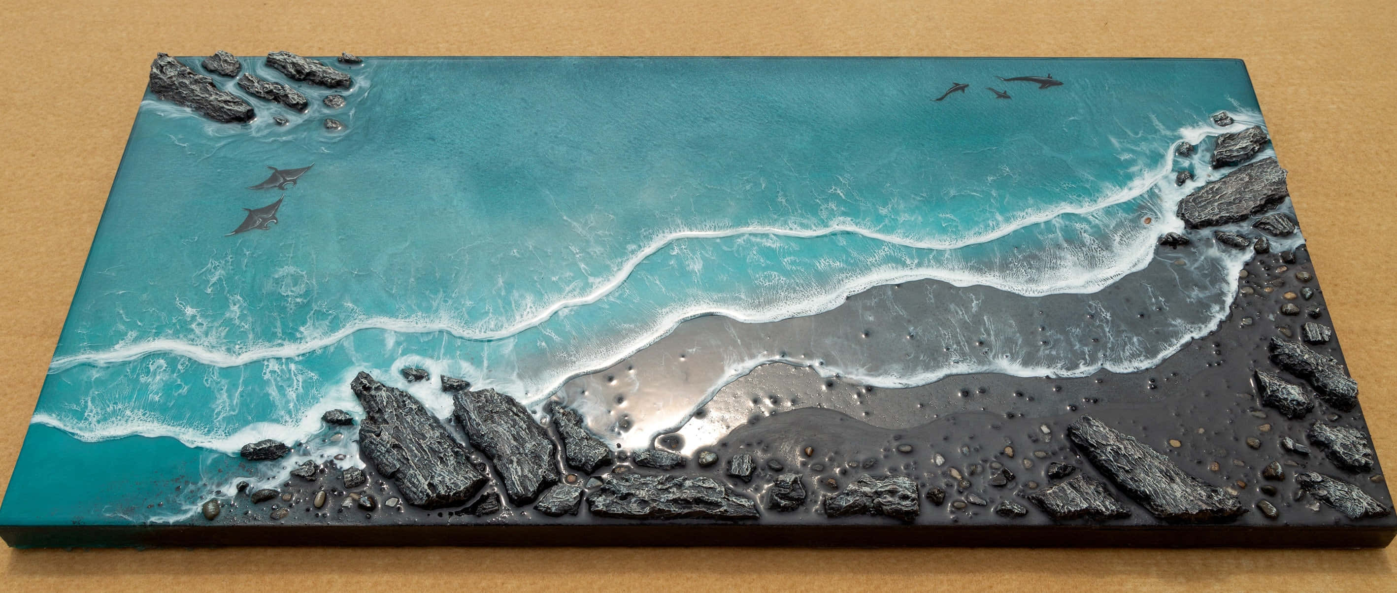 3d ocean, turquoise waves, dark volcanic rocks, 2K Desktop Wallpaper