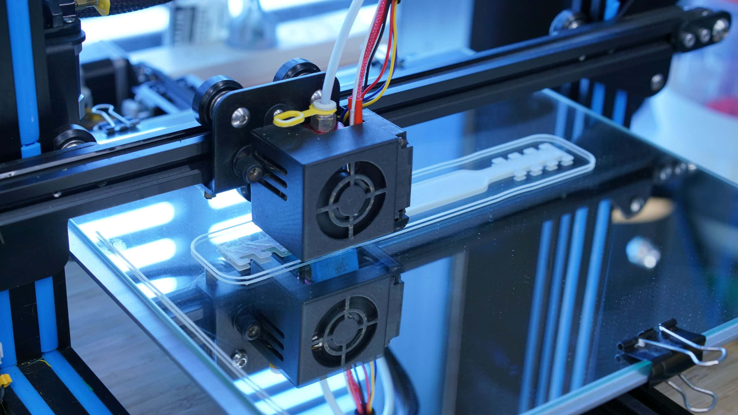 3d printer, extruder, white filament, 2K Desktop Wallpaper