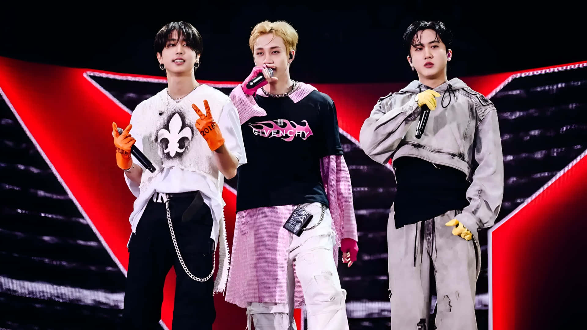 3racha, dynamic stage performance, red geometric lighting, Full HD Desktop Wallpaper