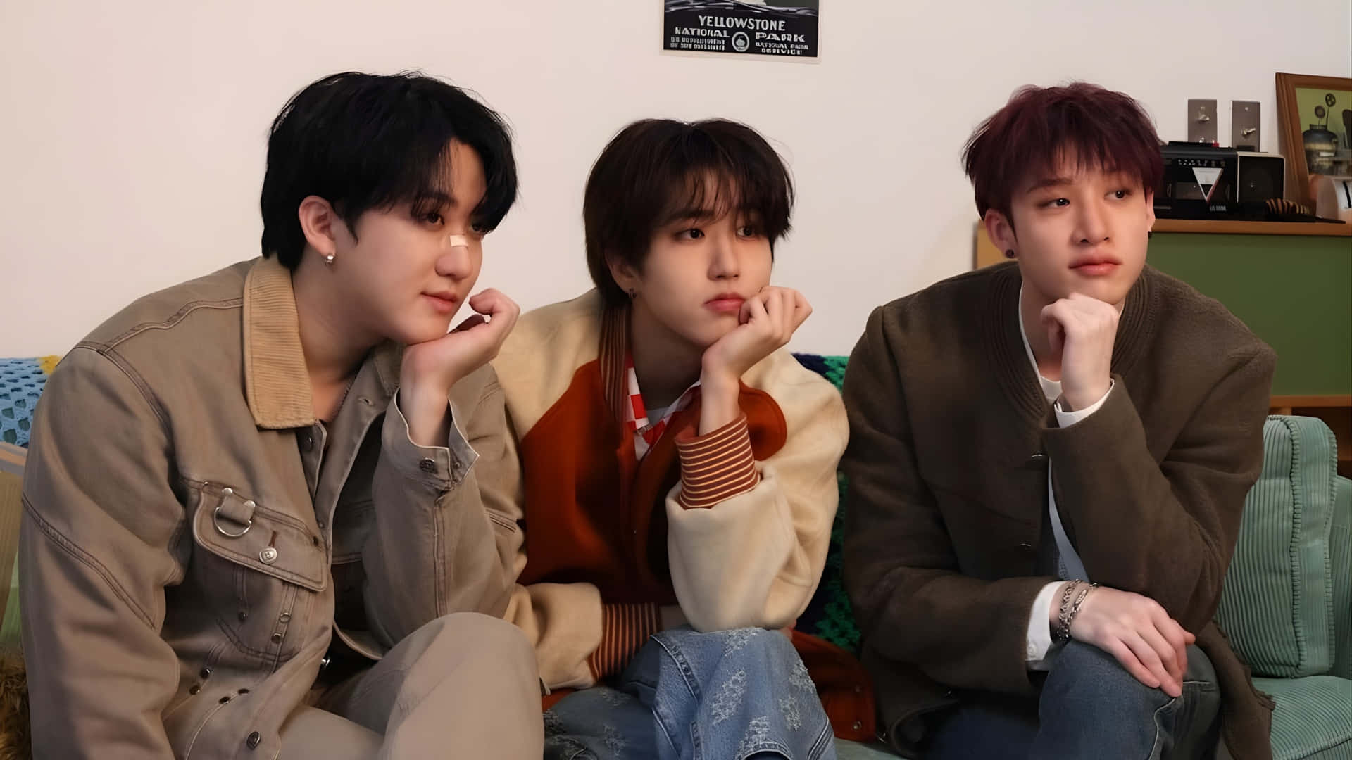 3racha, group members, couch, Full HD Desktop Wallpaper