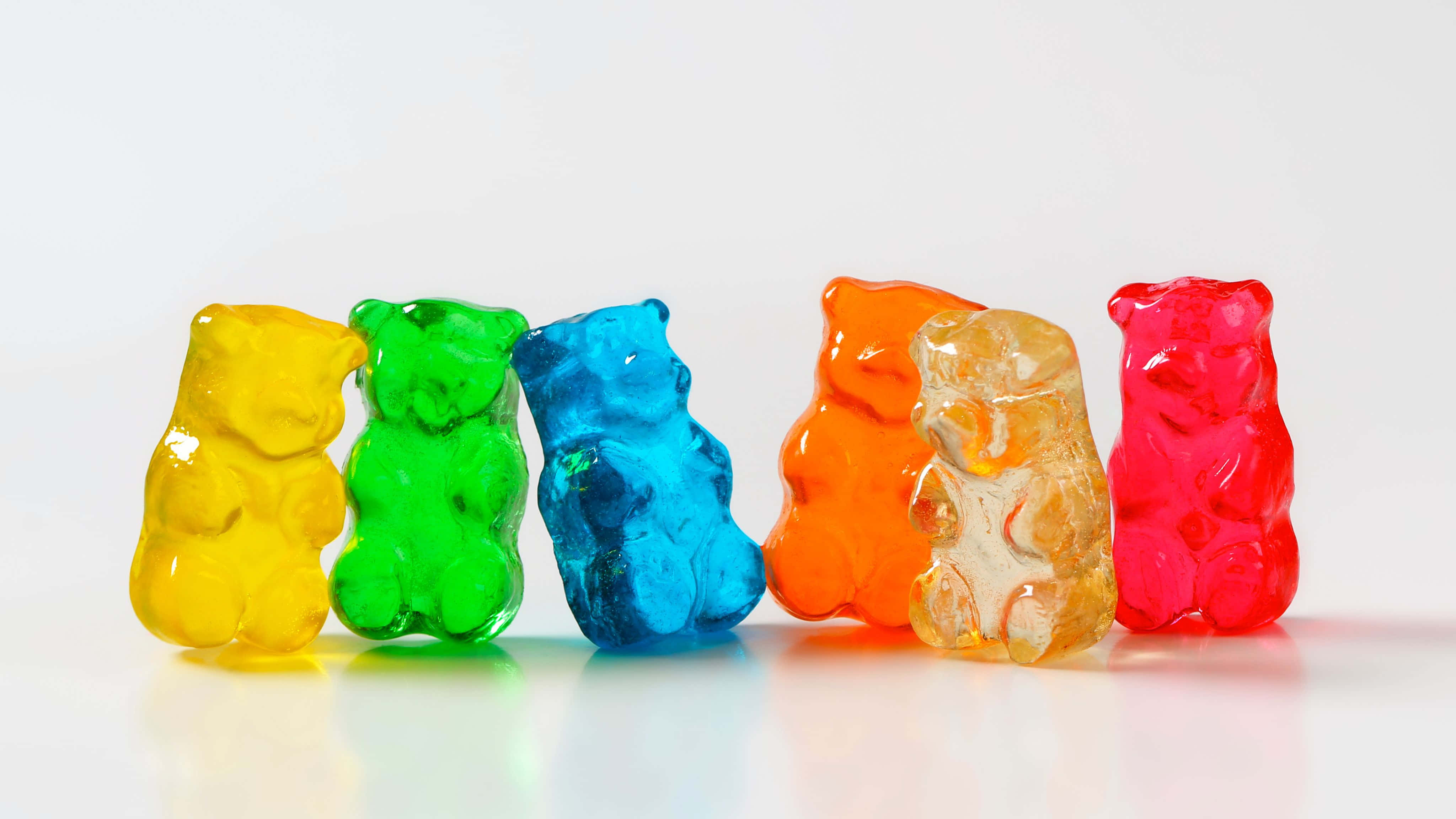 4096x2304, gummy bears, white reflective surface, 4K Desktop Wallpaper