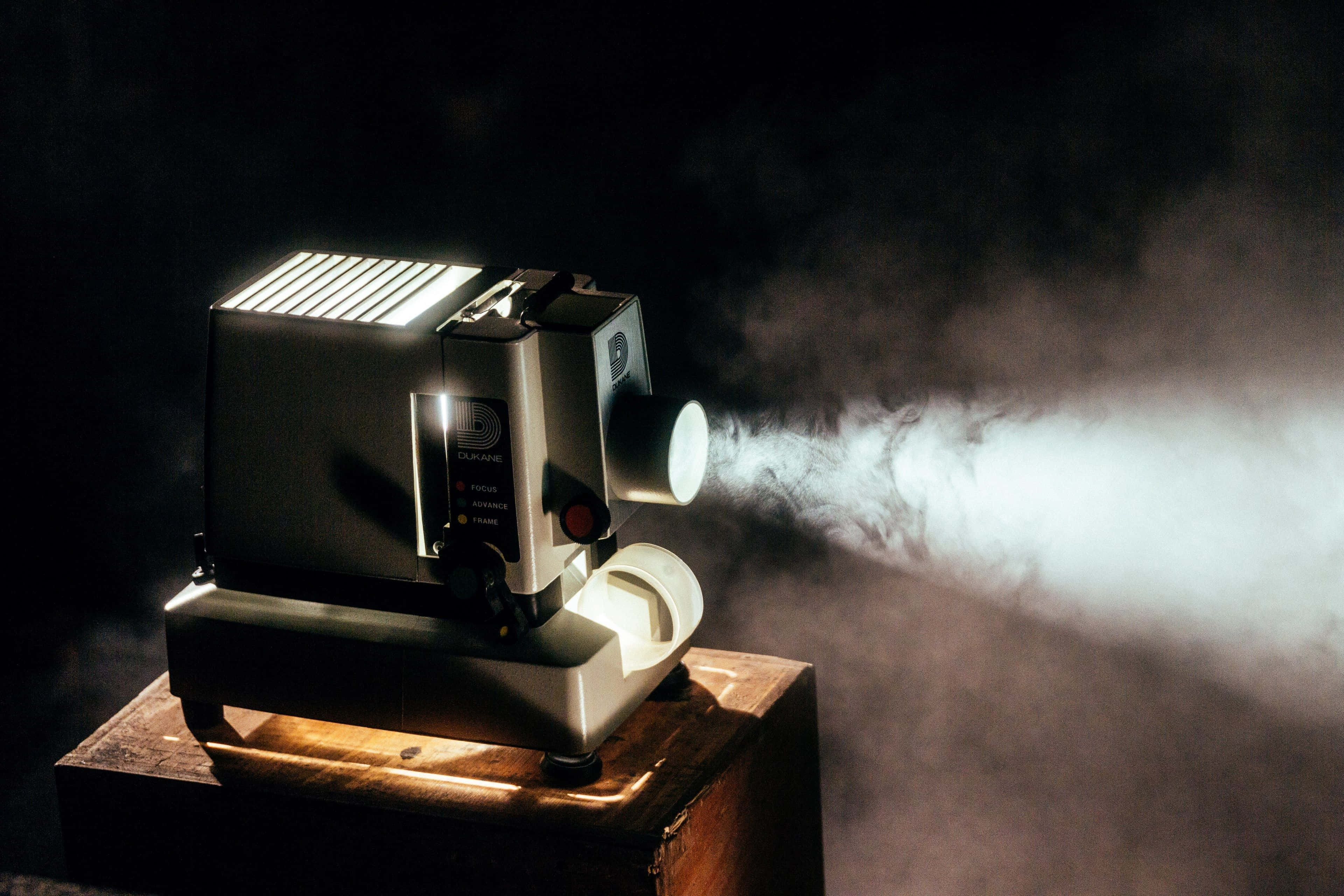 4K Projector, 3840 x 2560, vintage slide projector, 4K Desktop Wallpaper