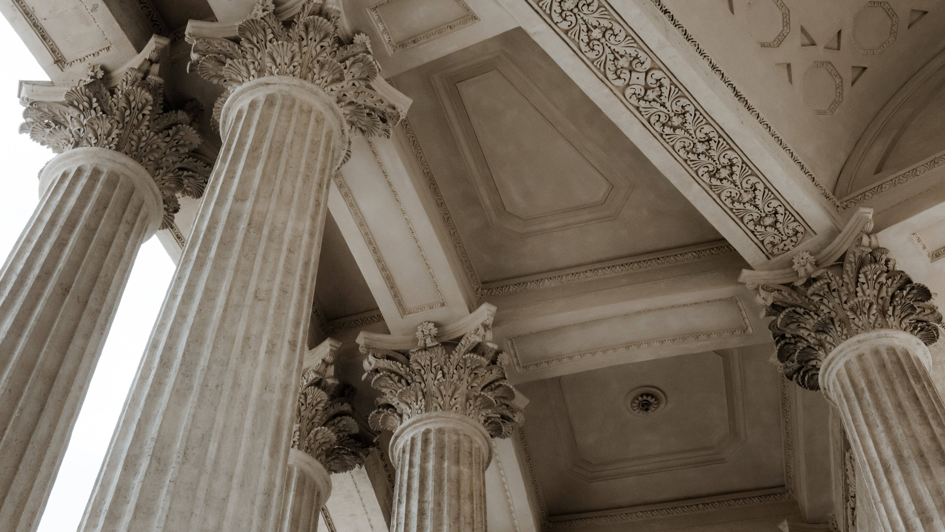 classical columns, ornate capitals, coffered ceiling, 4K Desktop Wallpaper