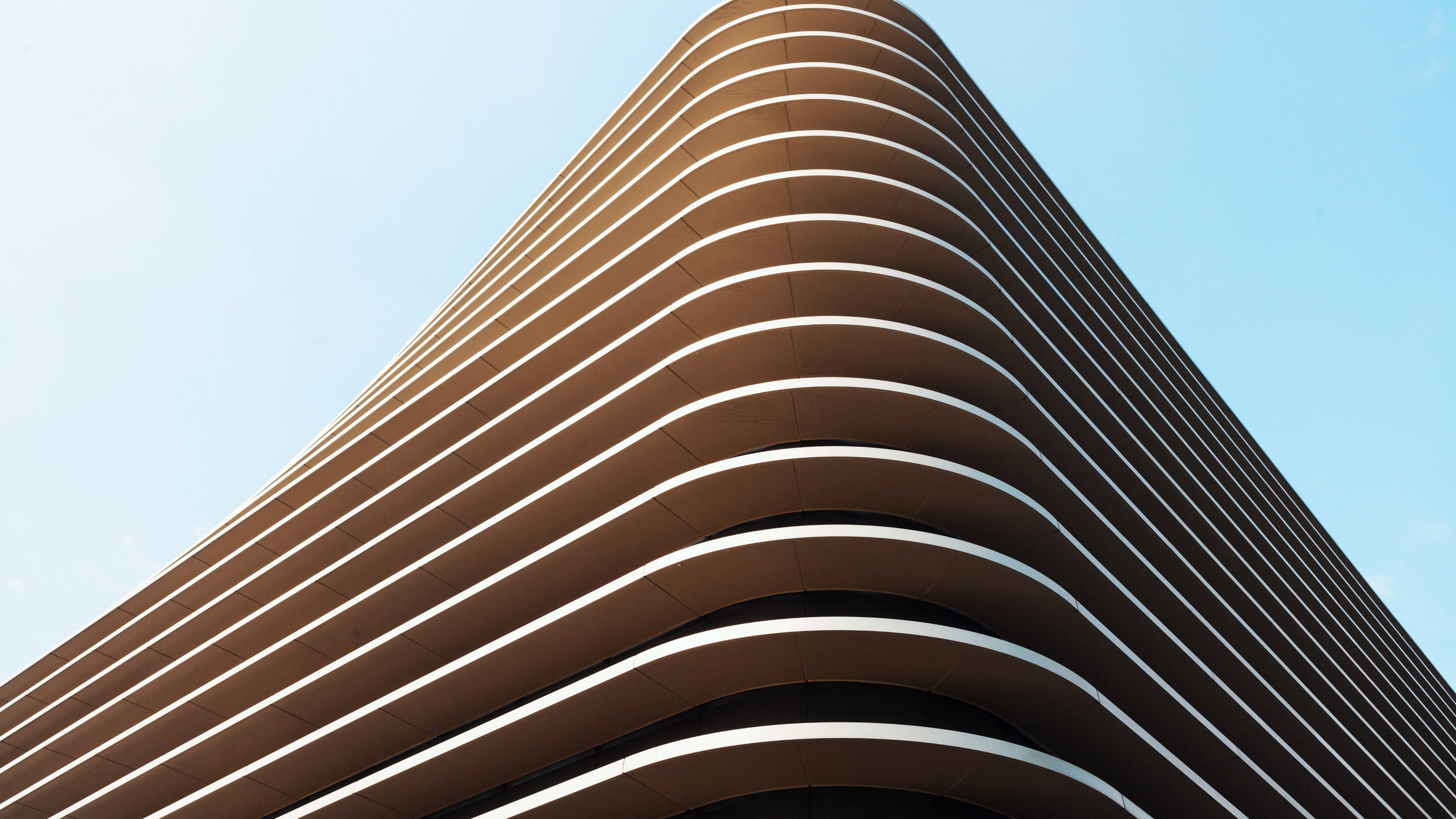 4K Architecture, modern scalloped building, brown horizontal bands, 4K Desktop Wallpaper