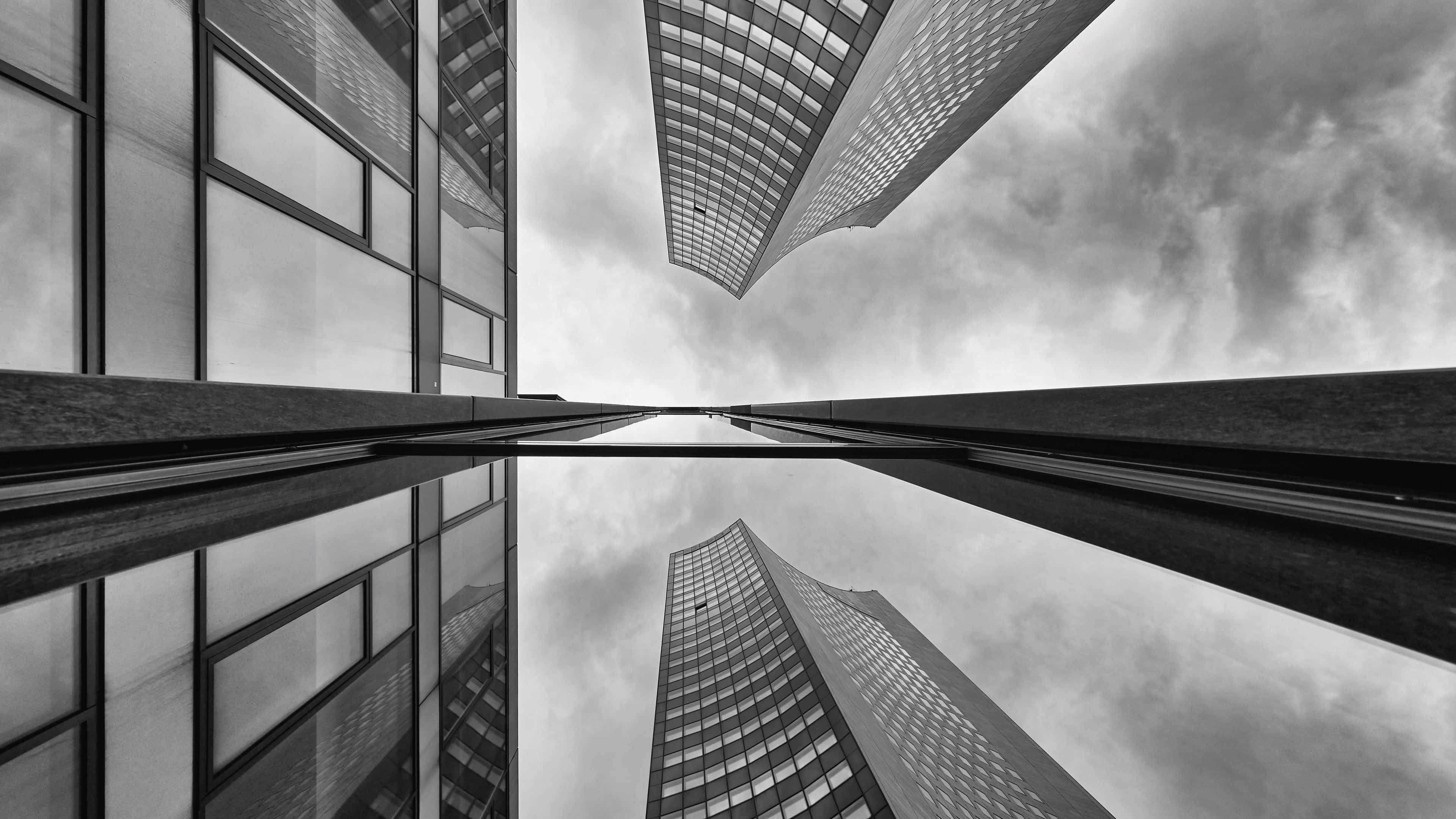 urban skyline, symmetry, black and white, 4K Desktop Wallpaper