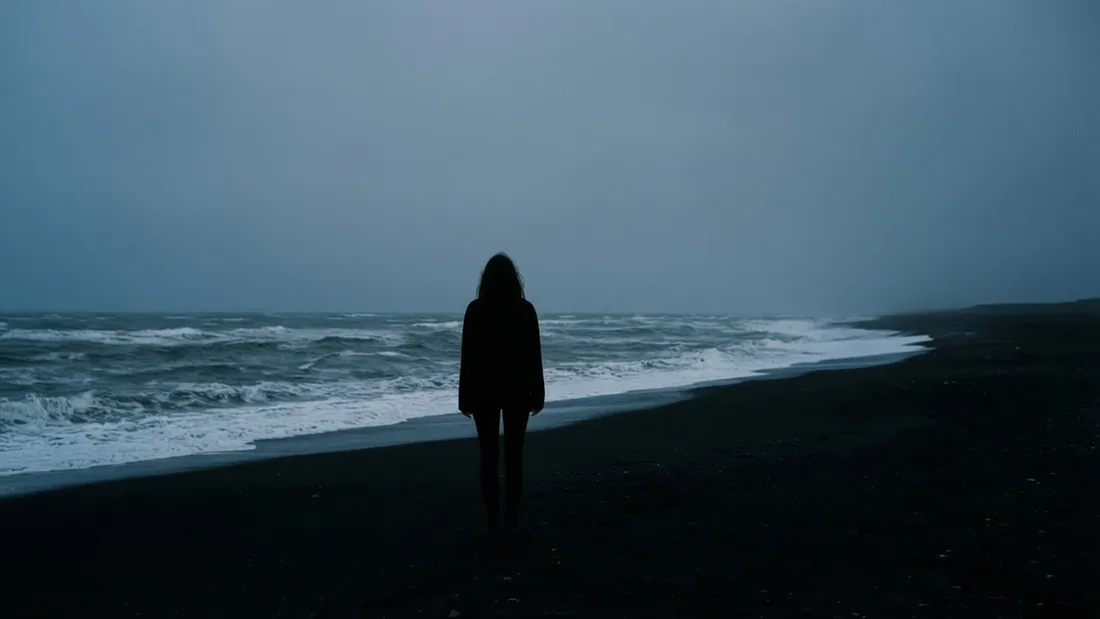 4K Black Ocean