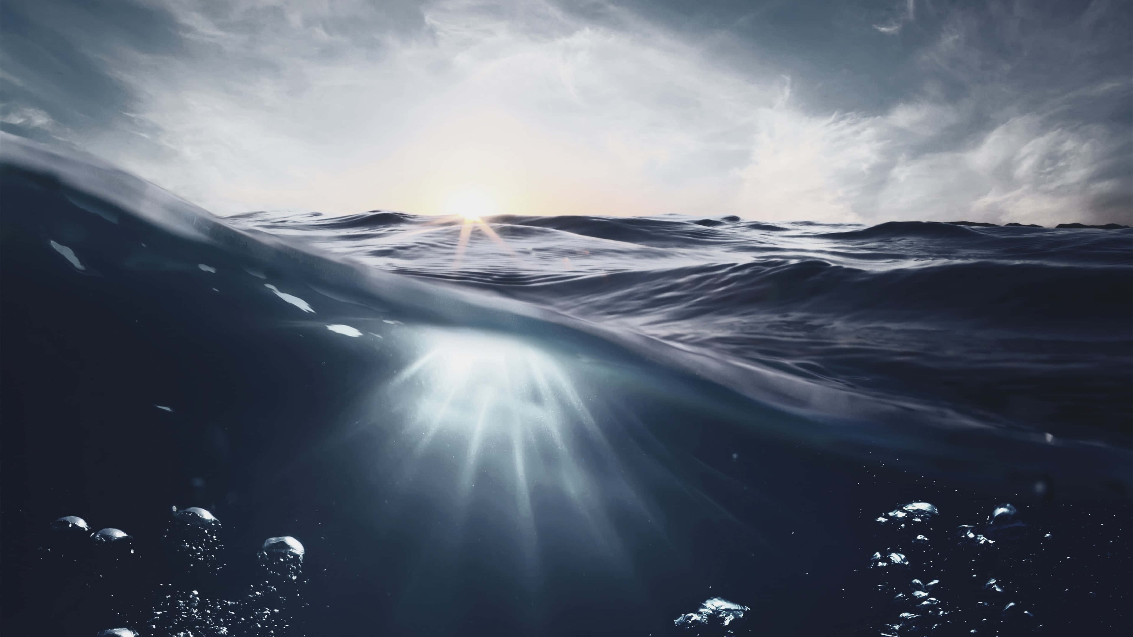 Sunrise, Dark Ocean, Turbulent Ocean Waves, 4K Desktop Wallpaper