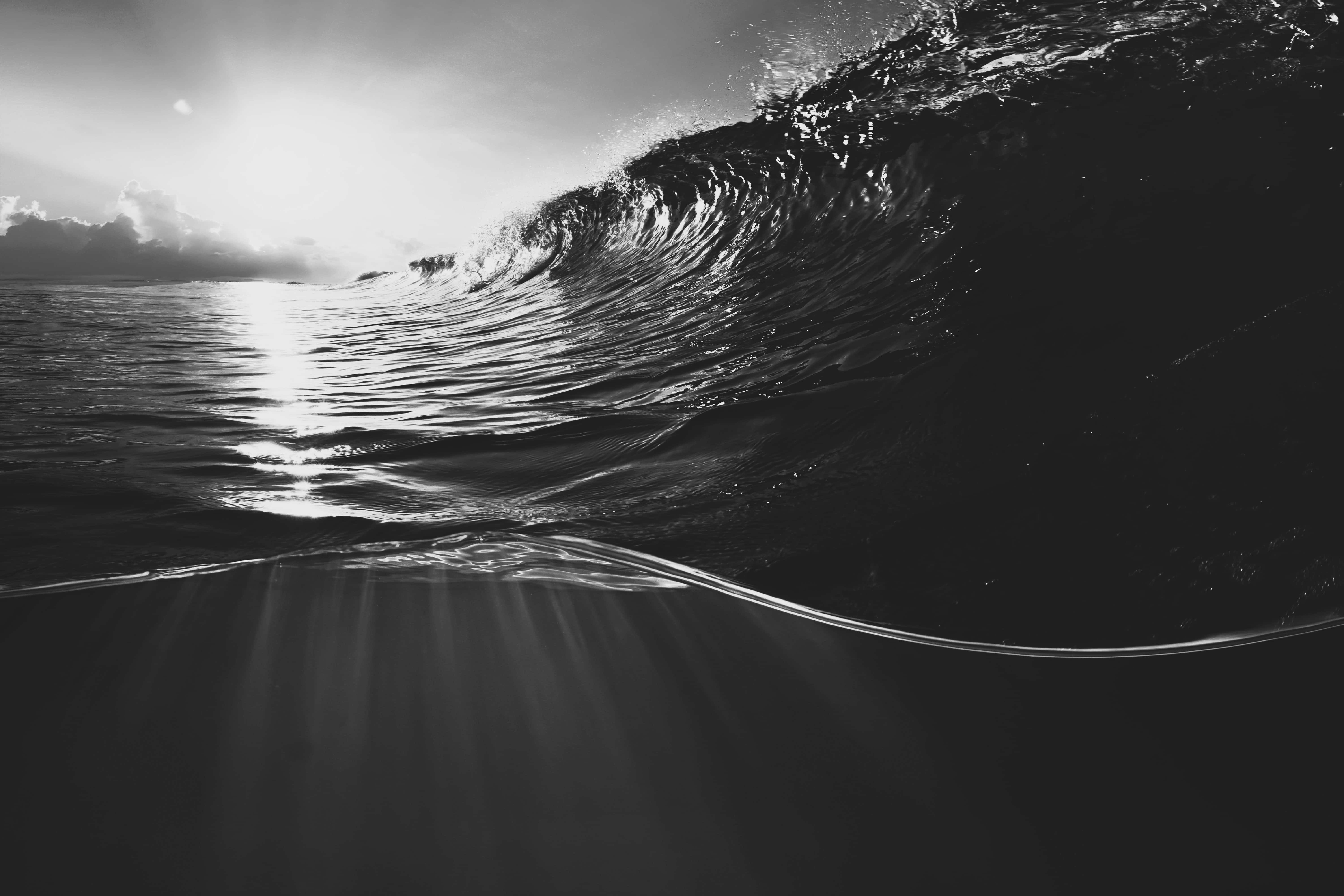 monochrome ocean sunrise wave, black and white wave, sun rays, 5K Desktop Wallpaper