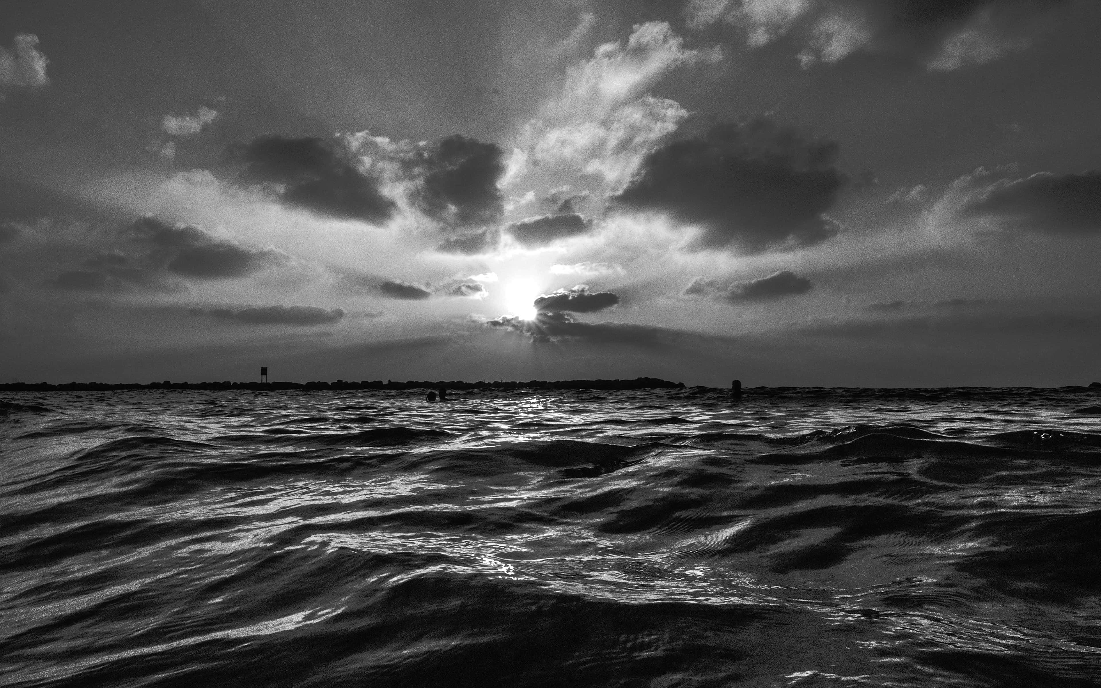 sunburst, storm clouds, rippling water, 4K Desktop Wallpaper