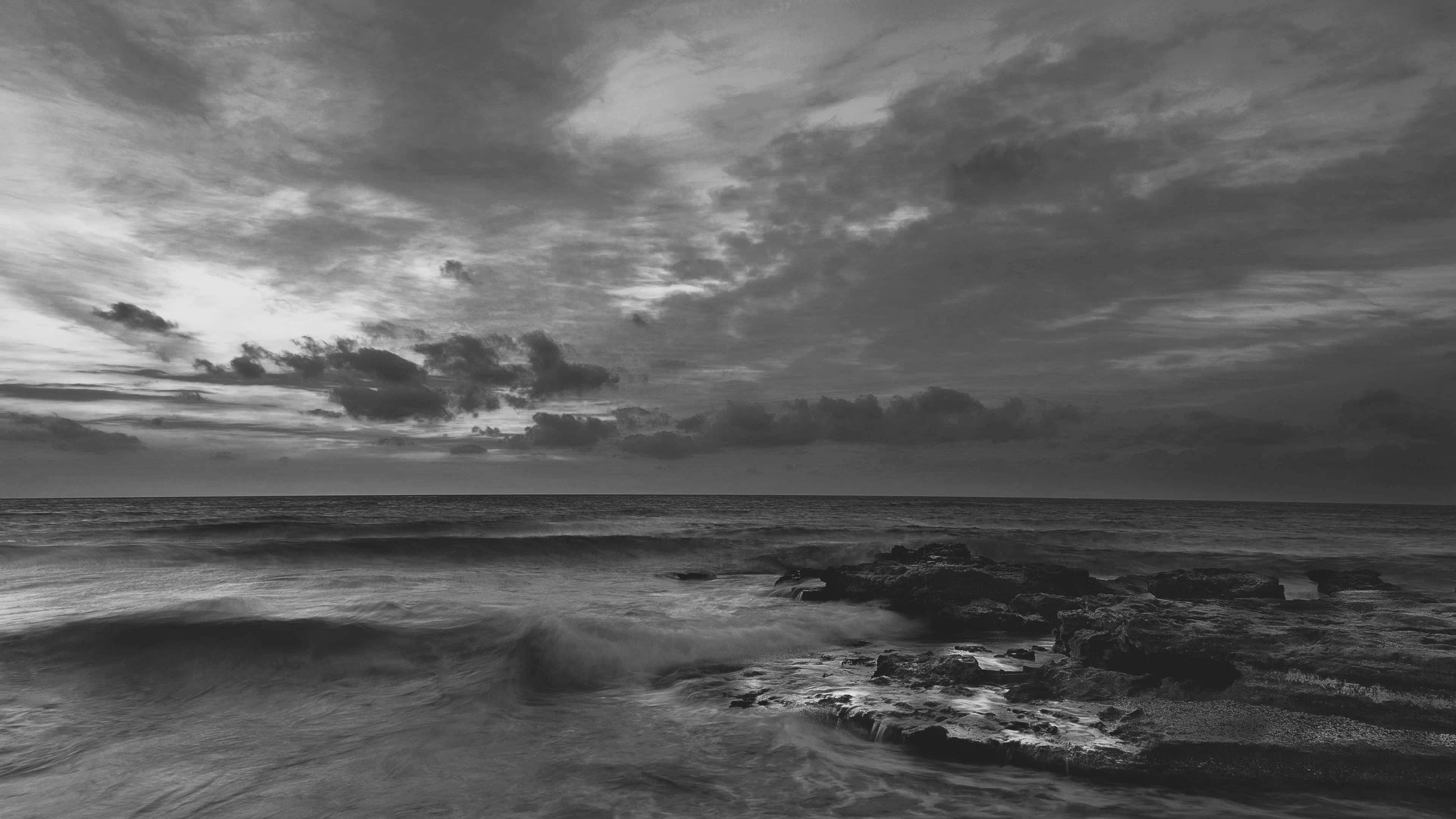 monochrome, ocean, sunset, 4K Desktop Wallpaper
