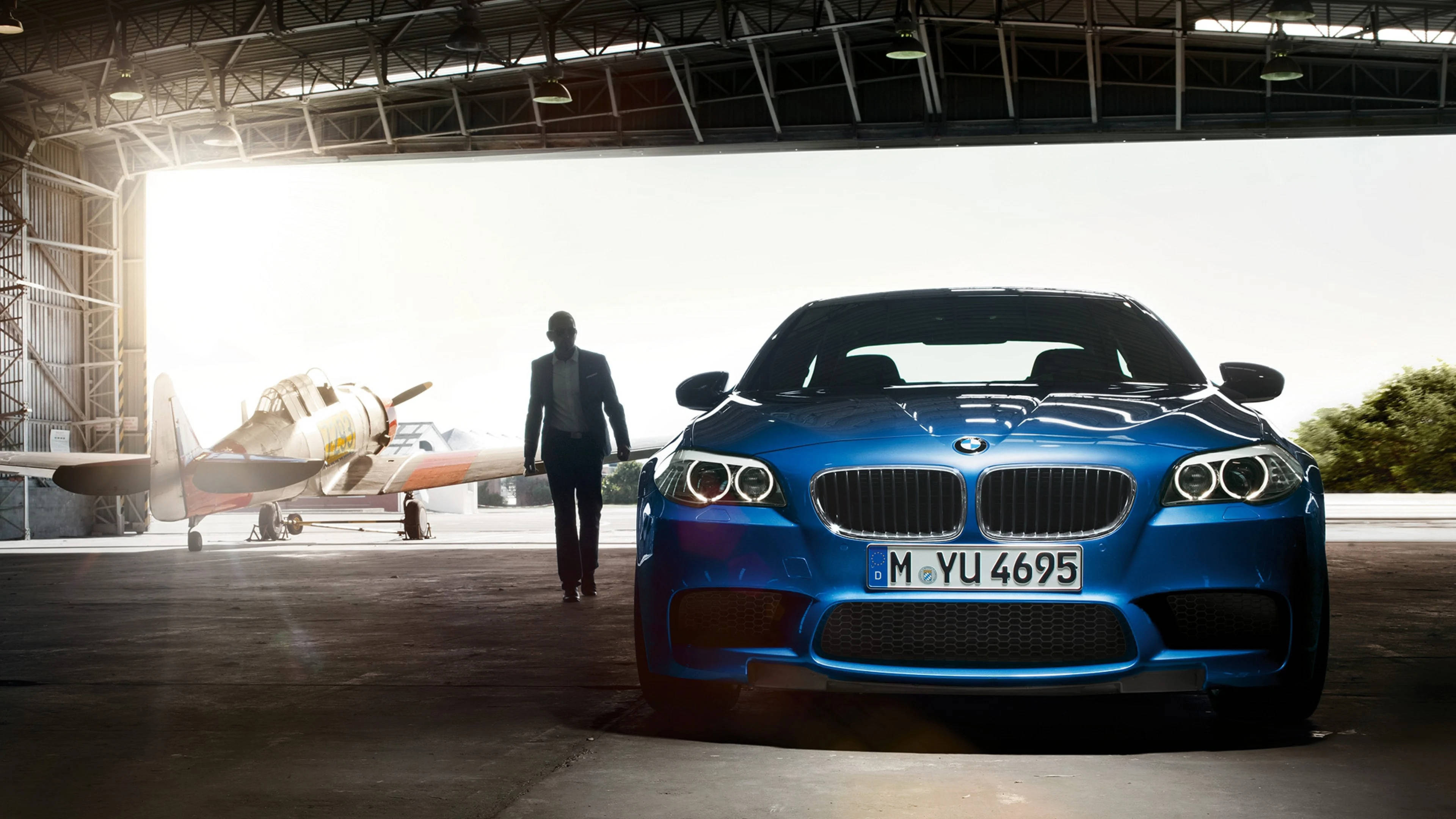 BMW, blue, garage, 4K Desktop Wallpaper