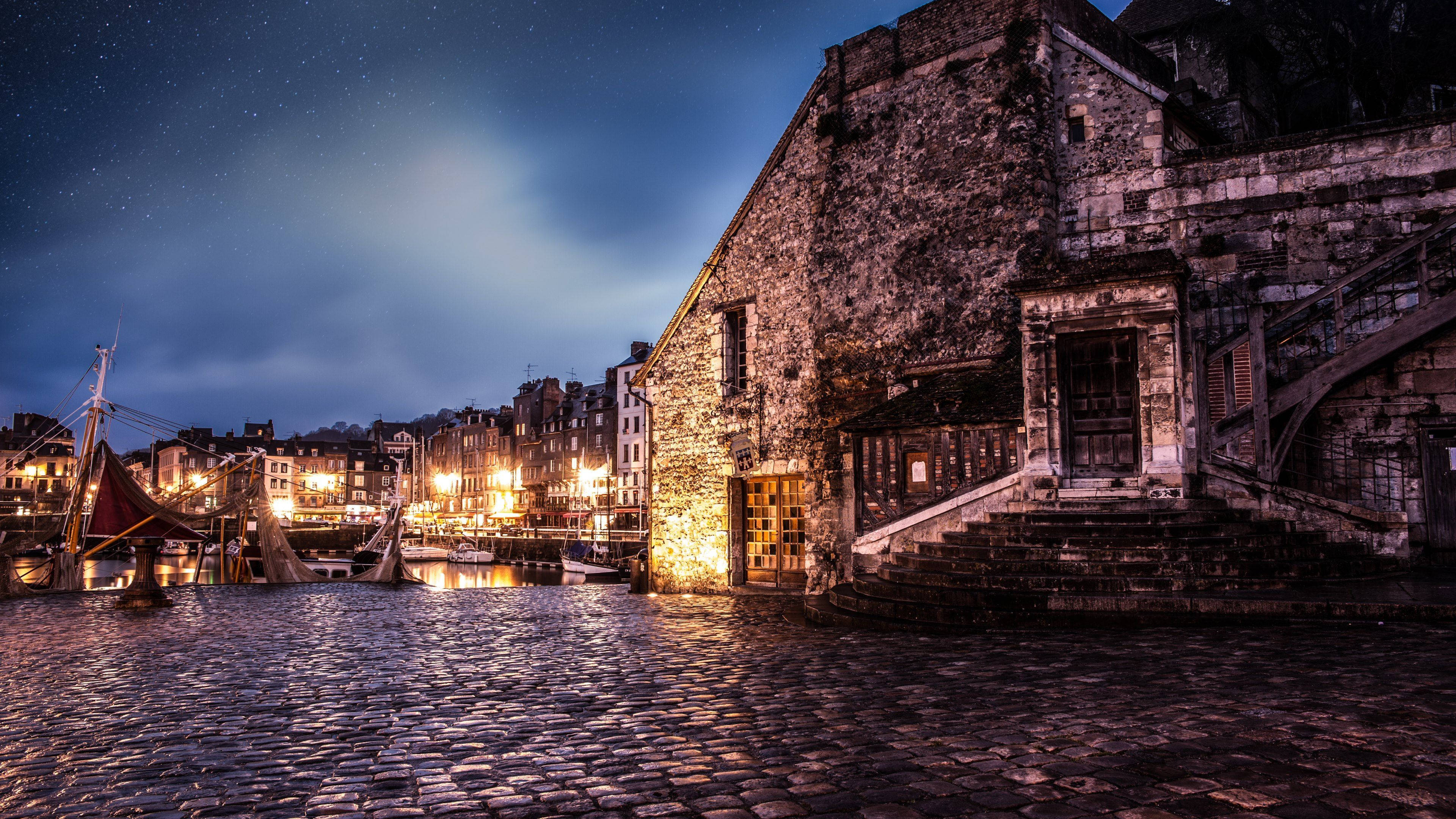 4K Computer, cobblestone harbor, starry night, 4K Desktop Wallpaper