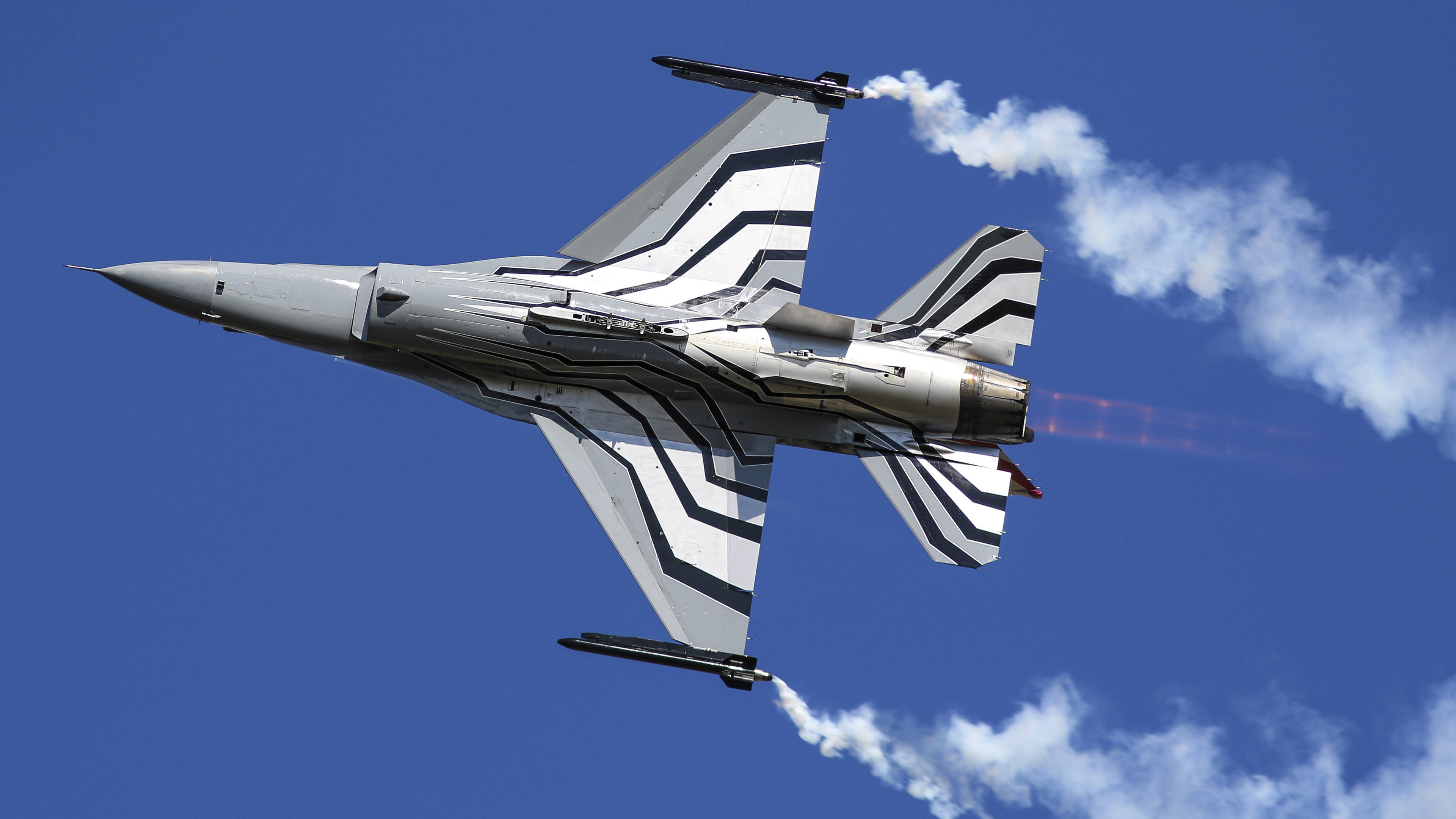 4K fighter plane, black and white stripes, clear blue sky, 4K Desktop Wallpaper